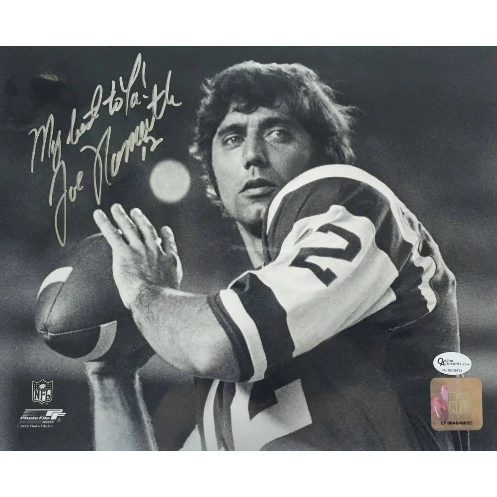 Joe Namath Signed 8x10 Photo with COA - Authentic Autographed Memorabilia - New York Jets Legend Broadway Willie - Perfect for Sports Collectors, Man Cave Decor & Football Fan Gifts
