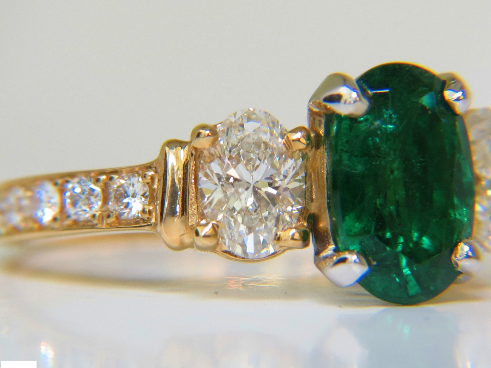 3.20ct Natural Emerald and Diamond Ring in 14K Gold - Classic Elegance for Engagement, Wedding, or Anniversary Gifts (Zambian Emerald, A+ Quality)