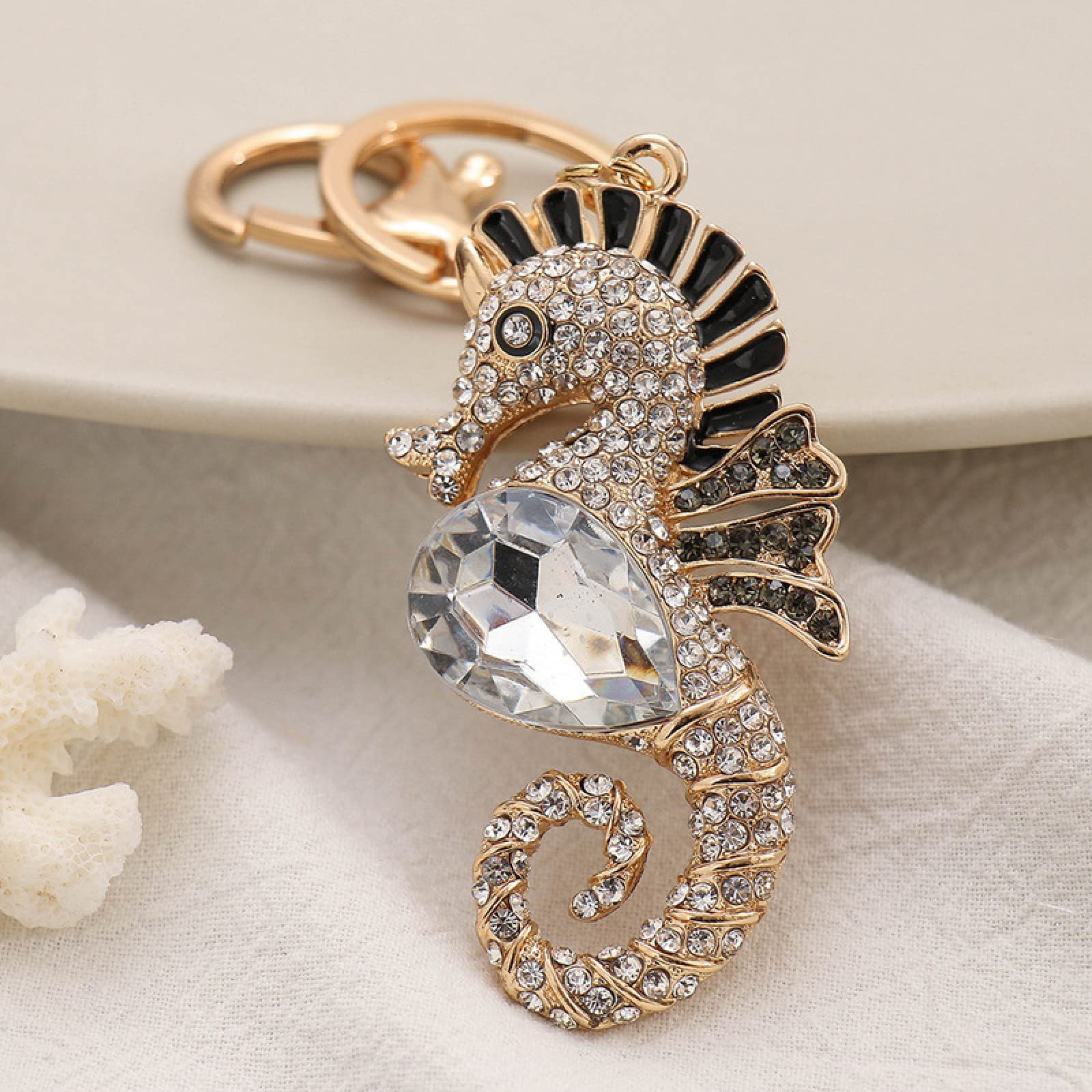 Stylish Cute Key Ring for Men & Women - Perfect Gift for Daily Use