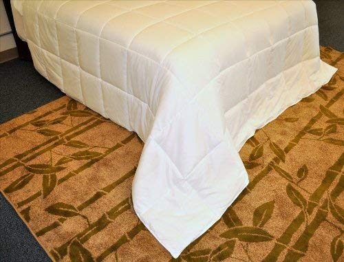 Natural Comfort White Down Alternative Comforter - Hypoallergenic & Breathable Embossed Microfiber Shell - Lightweight Filling - Full/Queen Size - Perfect for All Seasons, Bedroom & Guest Room Decor