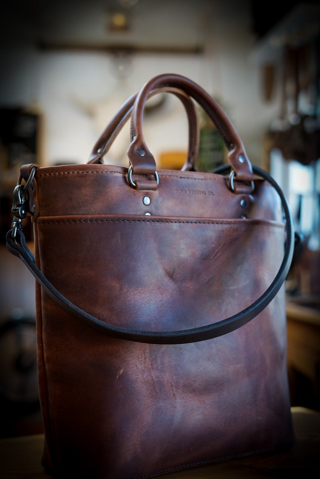 Stylish Brown Leather Handbag for Women - Durable & Fashionable Crossbody Purse - Perfect for Work, Travel & Everyday Use