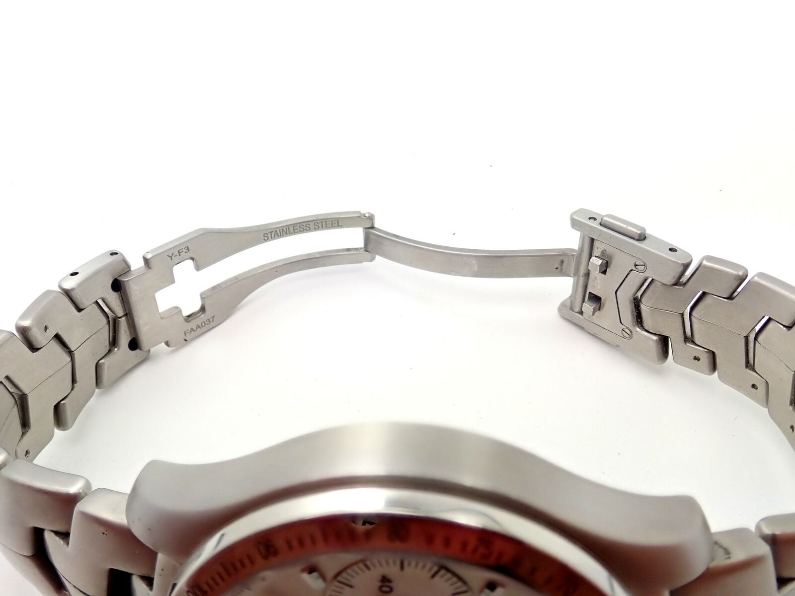 Authentic Tag Heuer Link Automatic Calibre 16 CJF2111 Men's Luxury Watch - Perfect for Business, Formal Events & Special Occasions