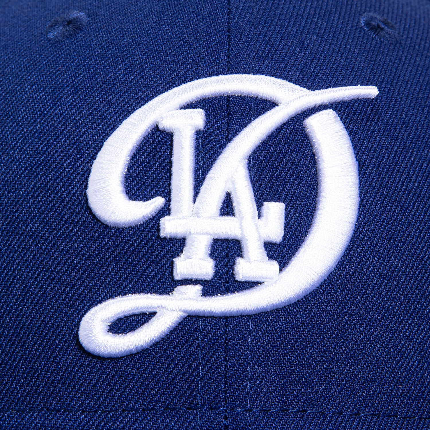 New Era 59Fifty Los Angeles Dodgers 2020 World Series Champions Patch City Connect Snapback Hat - Royal Blue - Official MLB Licensed Baseball Cap for Men & Women - Perfect for Games, Collecting & Streetwear Fashion