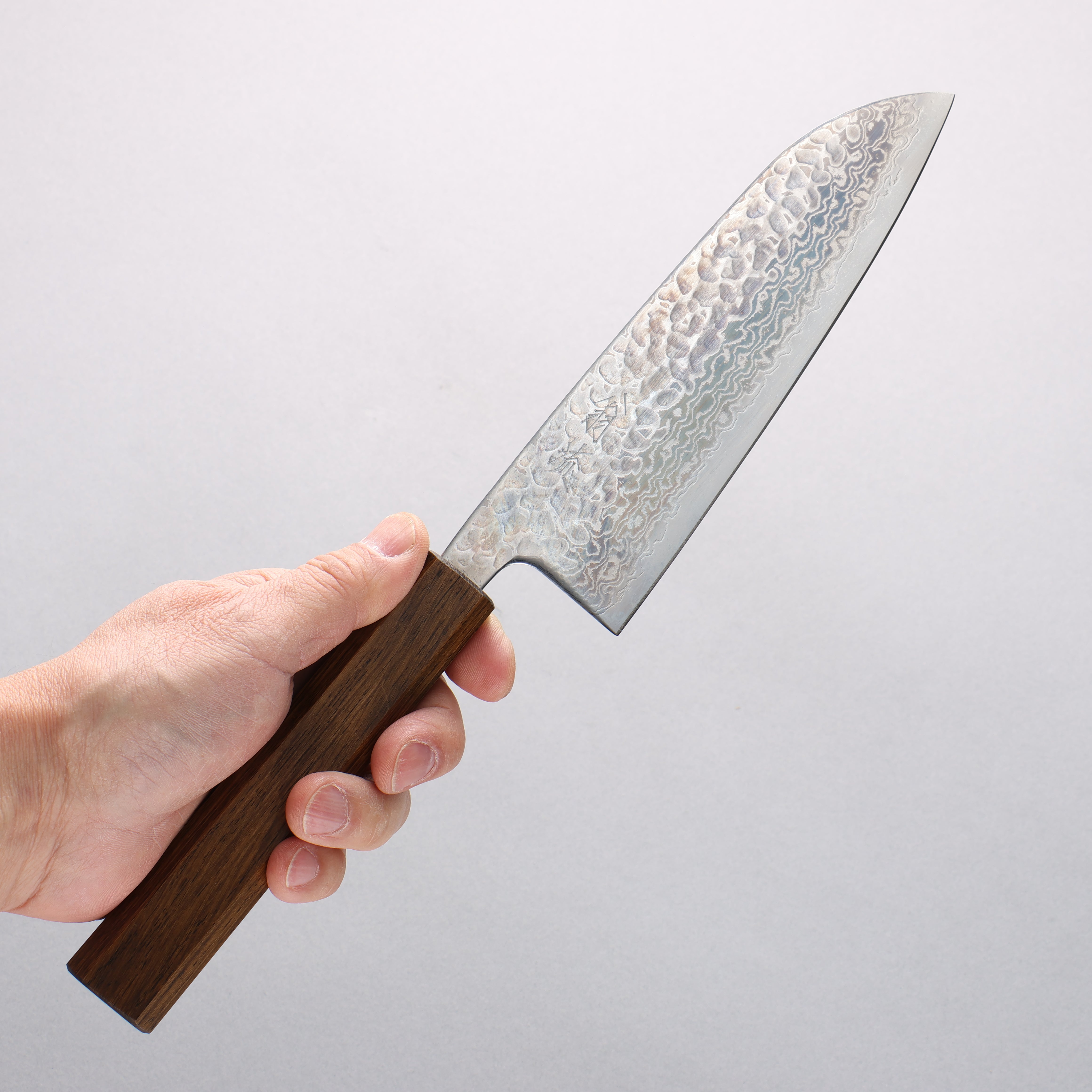 Premium OUL Silver Steel No.3 Hammered Damascus Santoku Knife - 165mm with Oak Handle - Japanese Kitchen Knife for Professional Chefs & Home Cooking - Perfect for Slicing, Dicing & Chopping Vegetables, Meat & Fish
