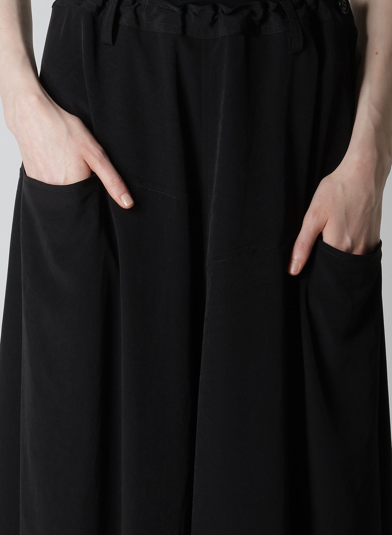 Elegant Crepe de Chine Front Panel Pocket Skirt - Women's Flowy Midi Skirt for Office, Party & Casual Wear
