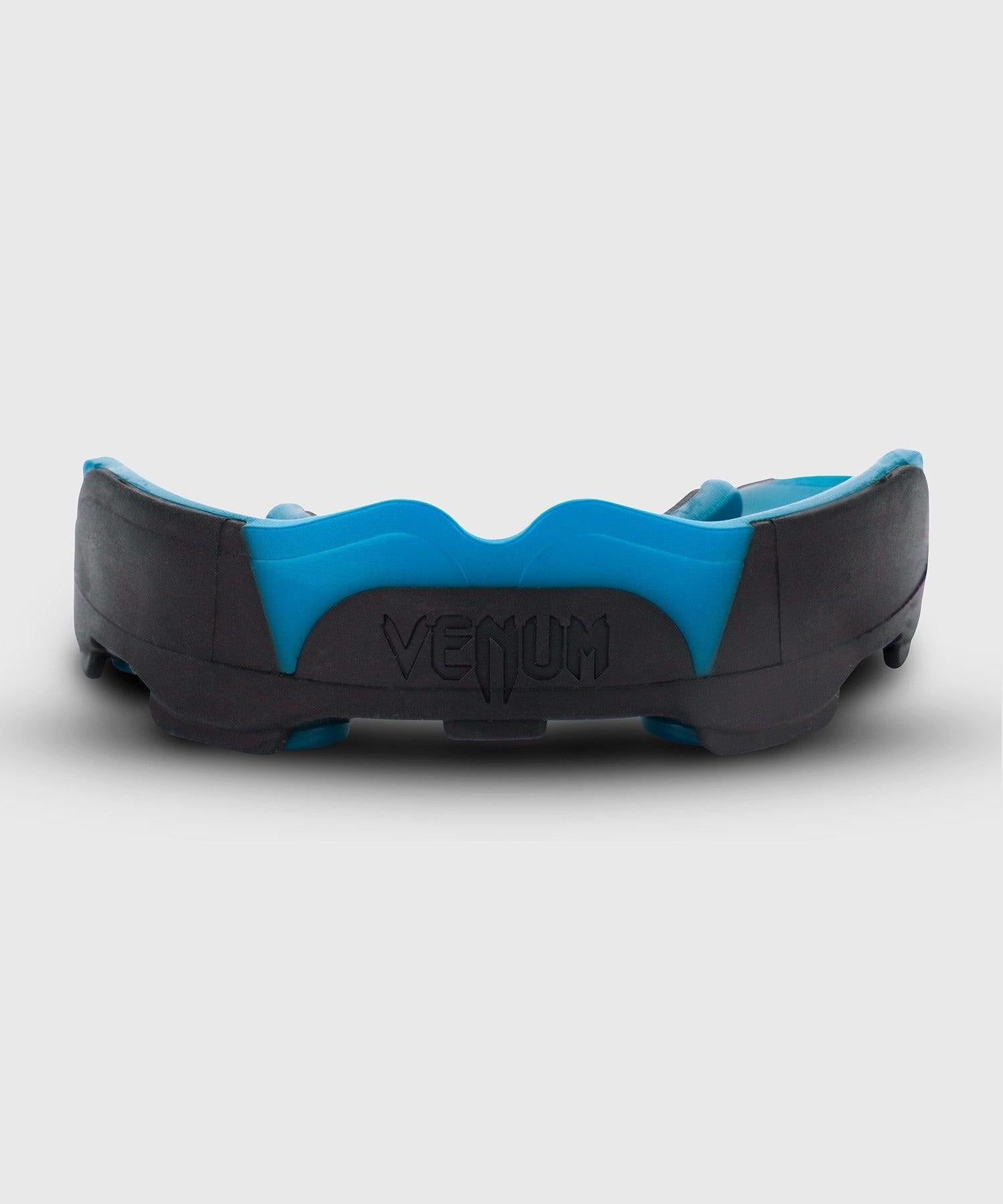 Venum Predator Mouthguard - Black & Blue MMA Boxing UFC Training Mouth Guard for Fighters & Athletes - Perfect for Combat Sports, Martial Arts & High-Impact Training