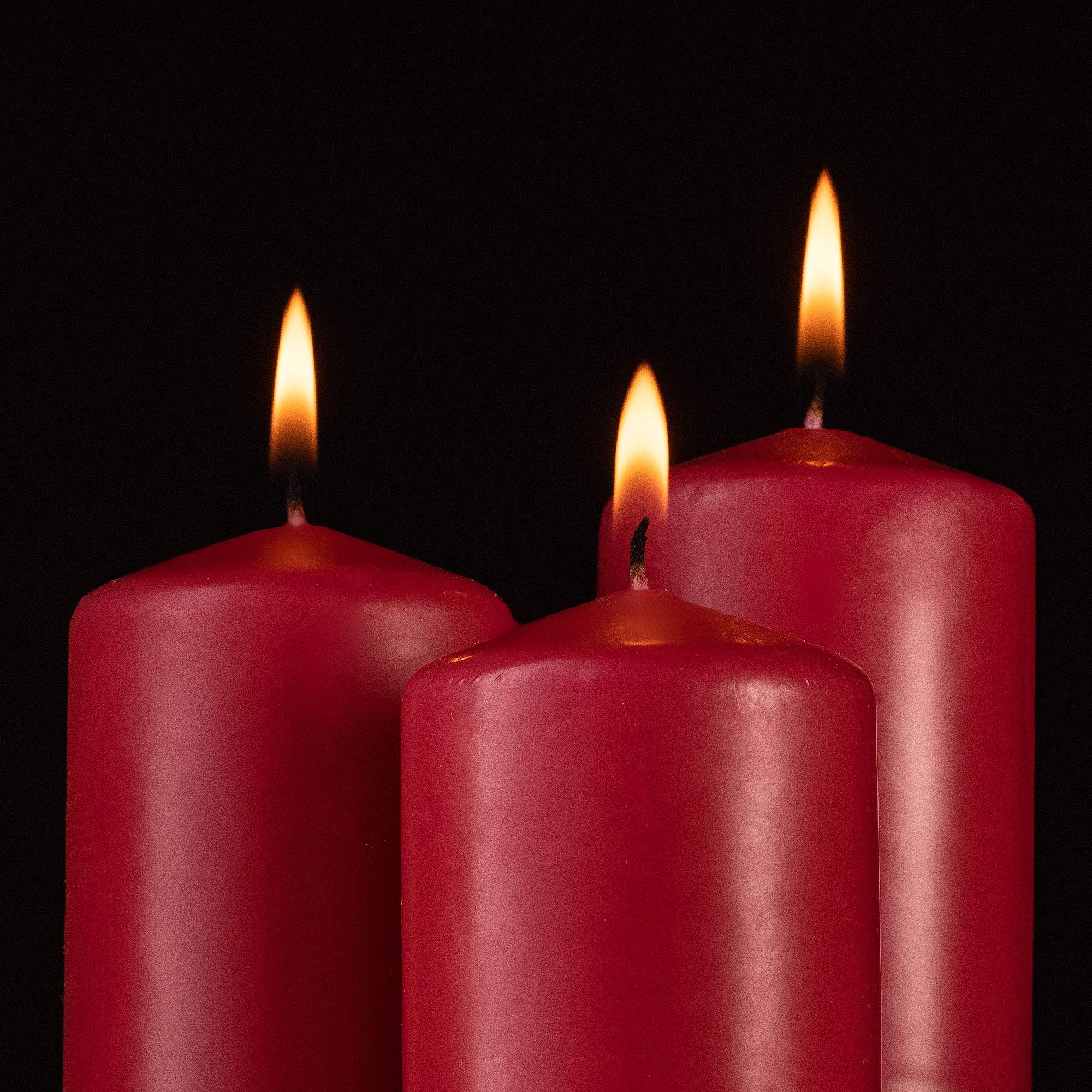 SPAAS 4-Pack Red Pillar Candles (2x3 Inch) - Unscented Decorative Candles for Lanterns, Home Décor, Wedding Centerpieces, Fireplace & Kitchen Decorations | Perfect for Romantic Dinners, Holiday Decor, Table Settings & Cozy Ambiance