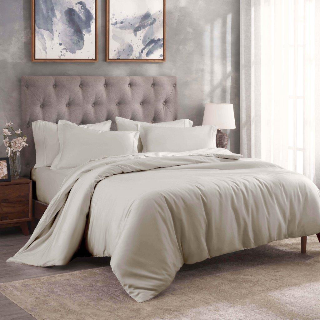 Premium 100% Egyptian Cotton Duvet Cover Set - 300 Thread Count, Breathable & Soft Bedding for All Seasons - Perfect for Master Bedroom, Guest Room & Luxury Hotels