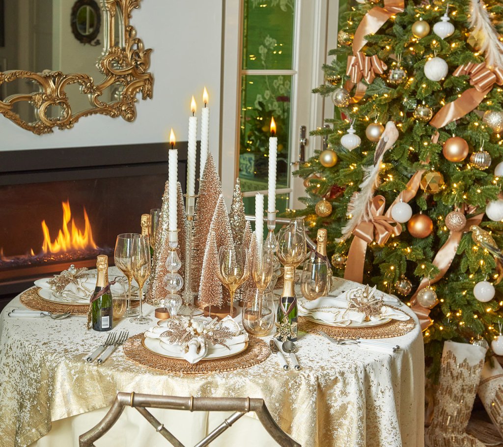 Premium Metallic Gold & White Metafoil Tablecloth - Elegant Party Decor for Weddings, Birthdays & Holiday Celebrations