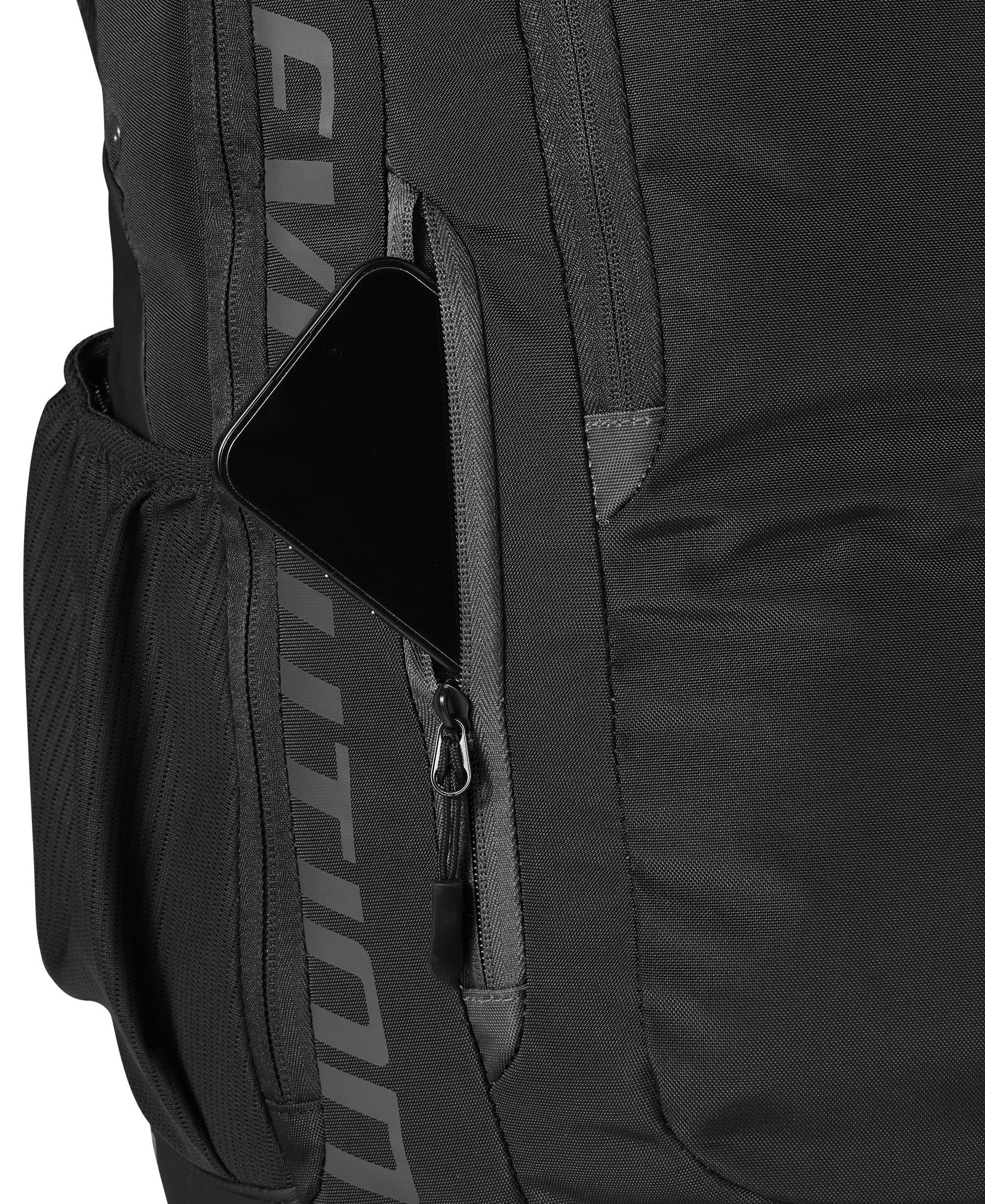 Wilson Evolution Basketball Gearpack - Premium Basketball Equipment Bag for Training & Games - Durable Sports Backpack for Basketball Players, Coaches & Fans - Perfect for Gym, Court & Travel