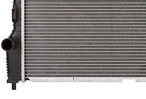 High-Performance Car Radiator - Aluminum Alloy Cooling System for Trucks & SUVs - Perfect for Off-Roading & Heavy-Duty Use