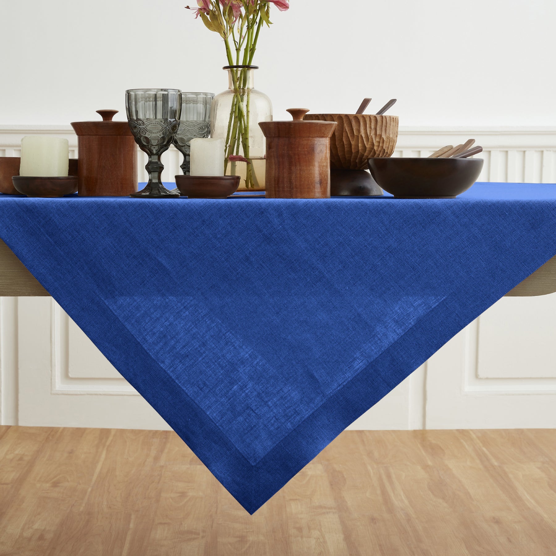 Fete Table Throw - Elegant & Durable Table Cover for Parties, Weddings & Events | Perfect for Indoor & Outdoor Celebrations