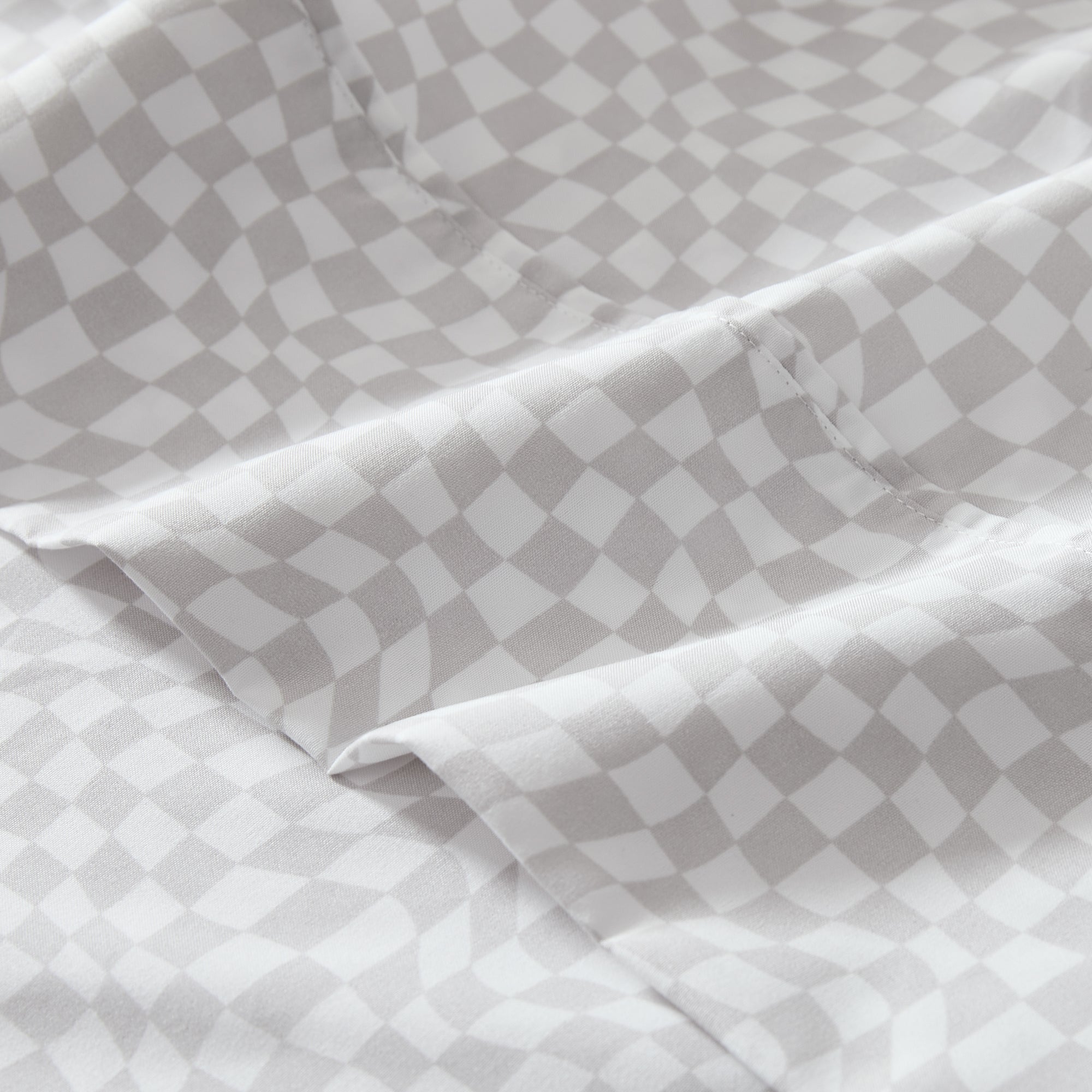 Circus Wavy Checks Sheet Set - Soft & Breathable Cotton Bedding for Kids & Adults - Perfect for Bedrooms, Dorms, and Guest Rooms
