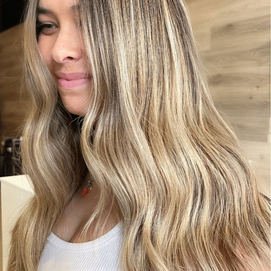 Muvo Creamy Blonde Shampoo for Blonde & Highlighted Hair - Purple Toning Shampoo to Neutralize Brassiness & Brighten Blonde Hair - Perfect for Daily Use & Salon-Quality Results at Home