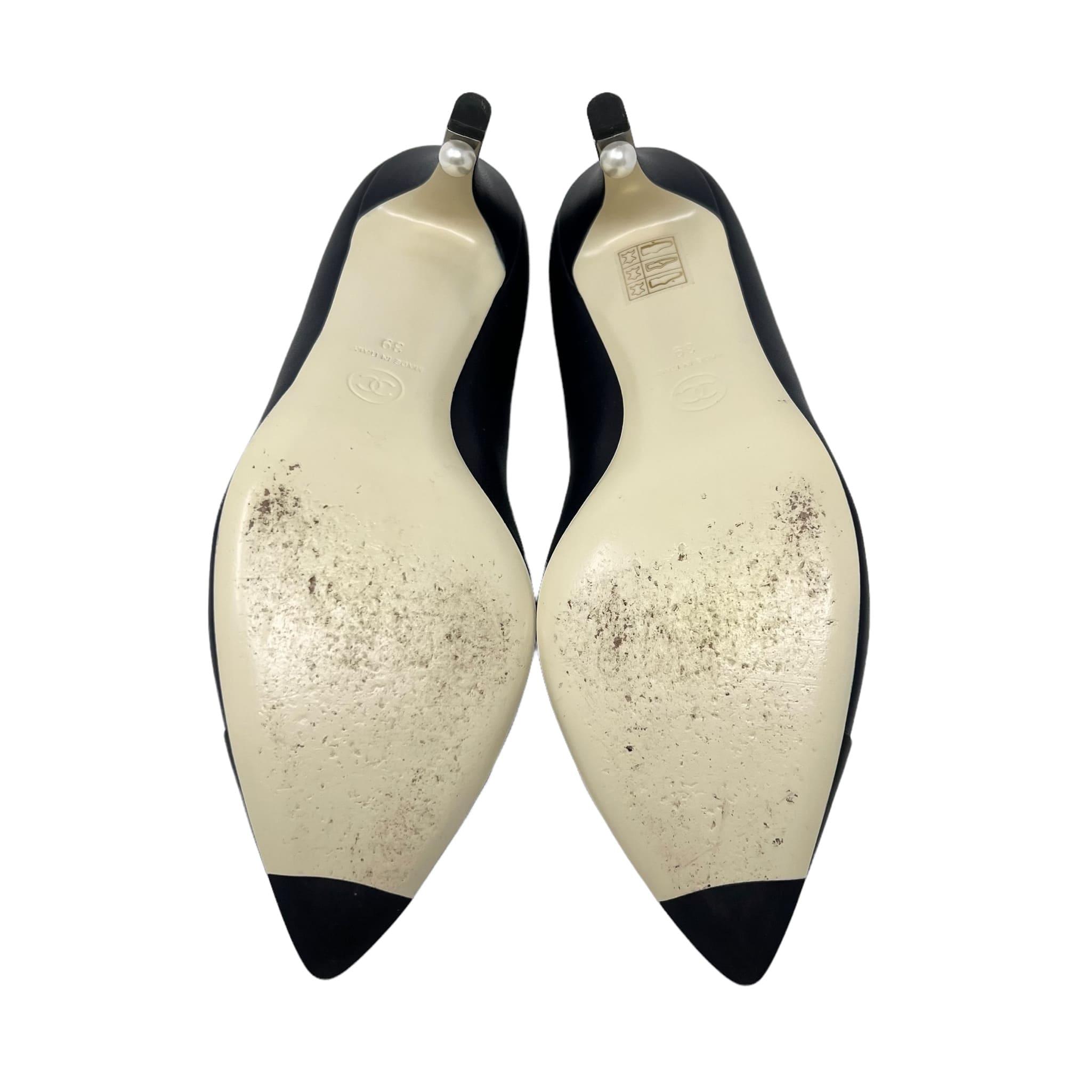 Chanel Blue Marine Pearl Leather Pumps Women's Size 39 - Elegant High Heels for Evening Parties & Formal Events