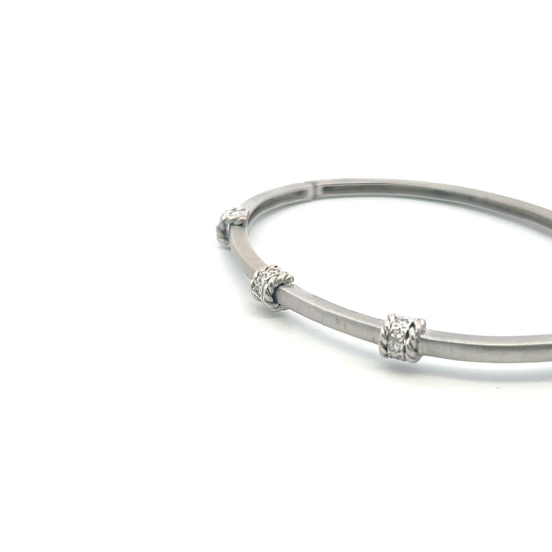 0.30 Carat Round Brilliant H VS Diamond 18K Gold Bangle Bracelet for Women - Elegant Fine Jewelry Gift for Anniversary, Wedding & Special Occasions