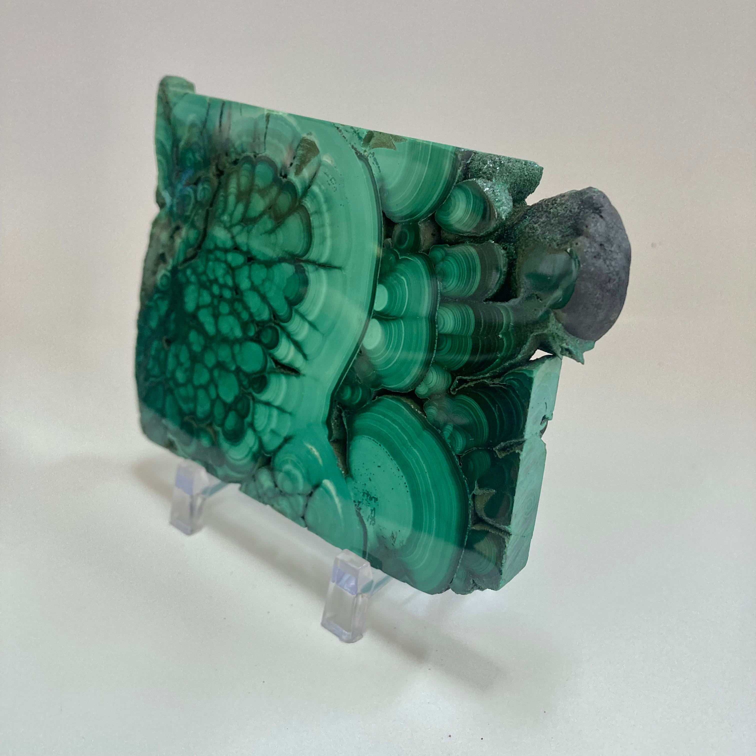 Malachite Lioness Statue - Handcrafted Stone Carving for Home Decor, Office Feng Shui & Spiritual Healing | Perfect Gift for Collectors & Crystal Lovers