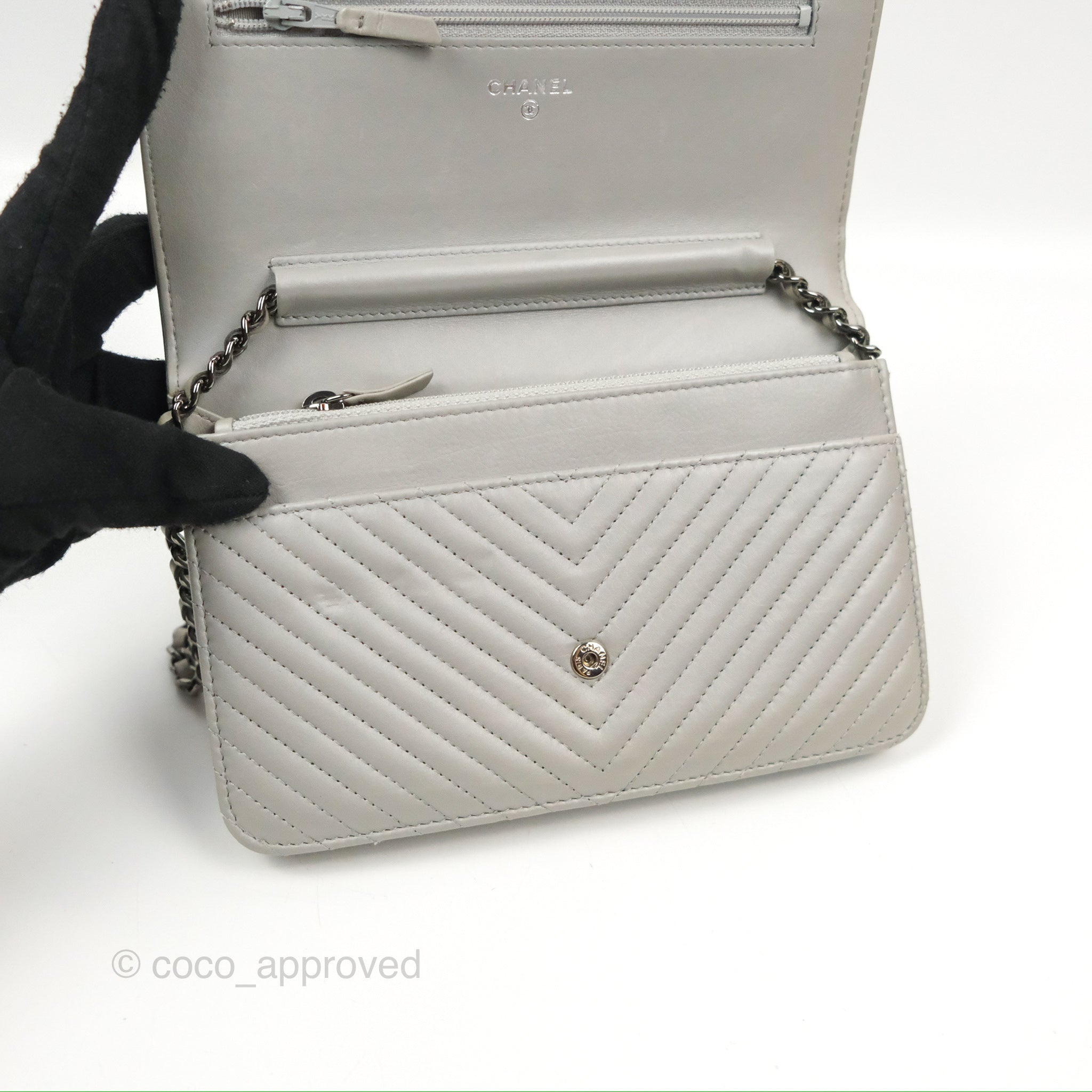 Chanel Chevron Boy Wallet on Chain WOC in Grey Lambskin with Gun Metal Hardware - Luxury Crossbody Bag for Women, Perfect for Evening Events & Daily Use