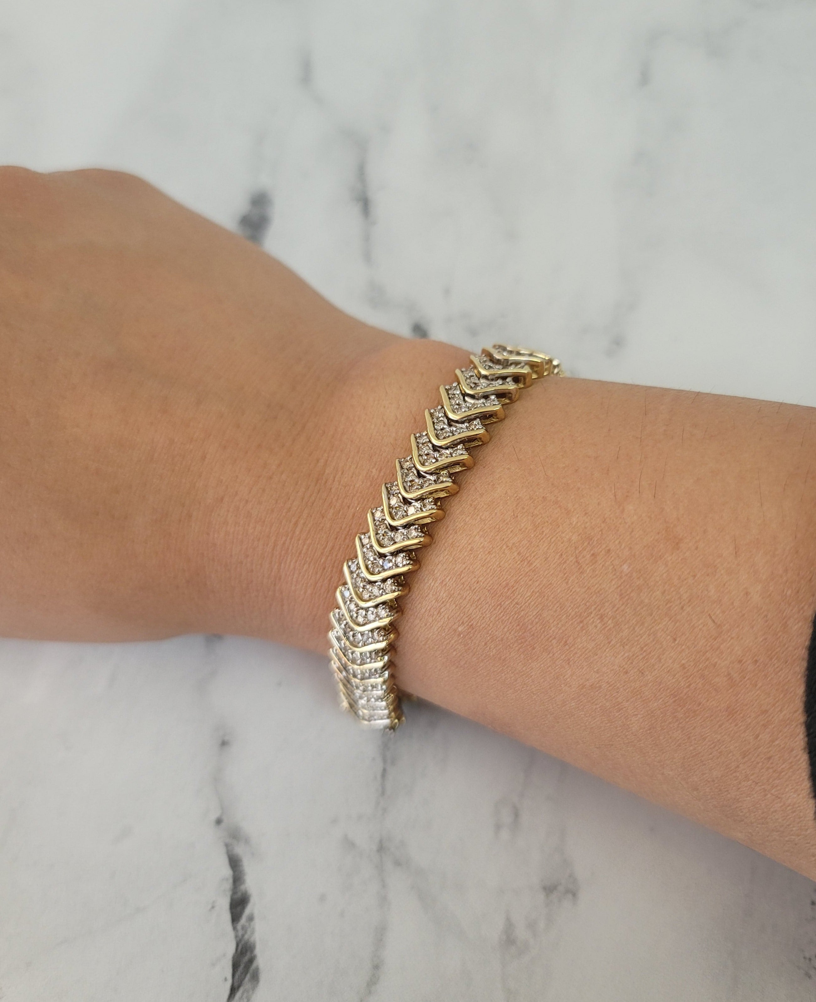 4.25cttw Arrow Style Diamond Bracelet in 14k Gold - Elegant Jewelry for Women, Perfect for Weddings, Anniversaries & Special Occasions