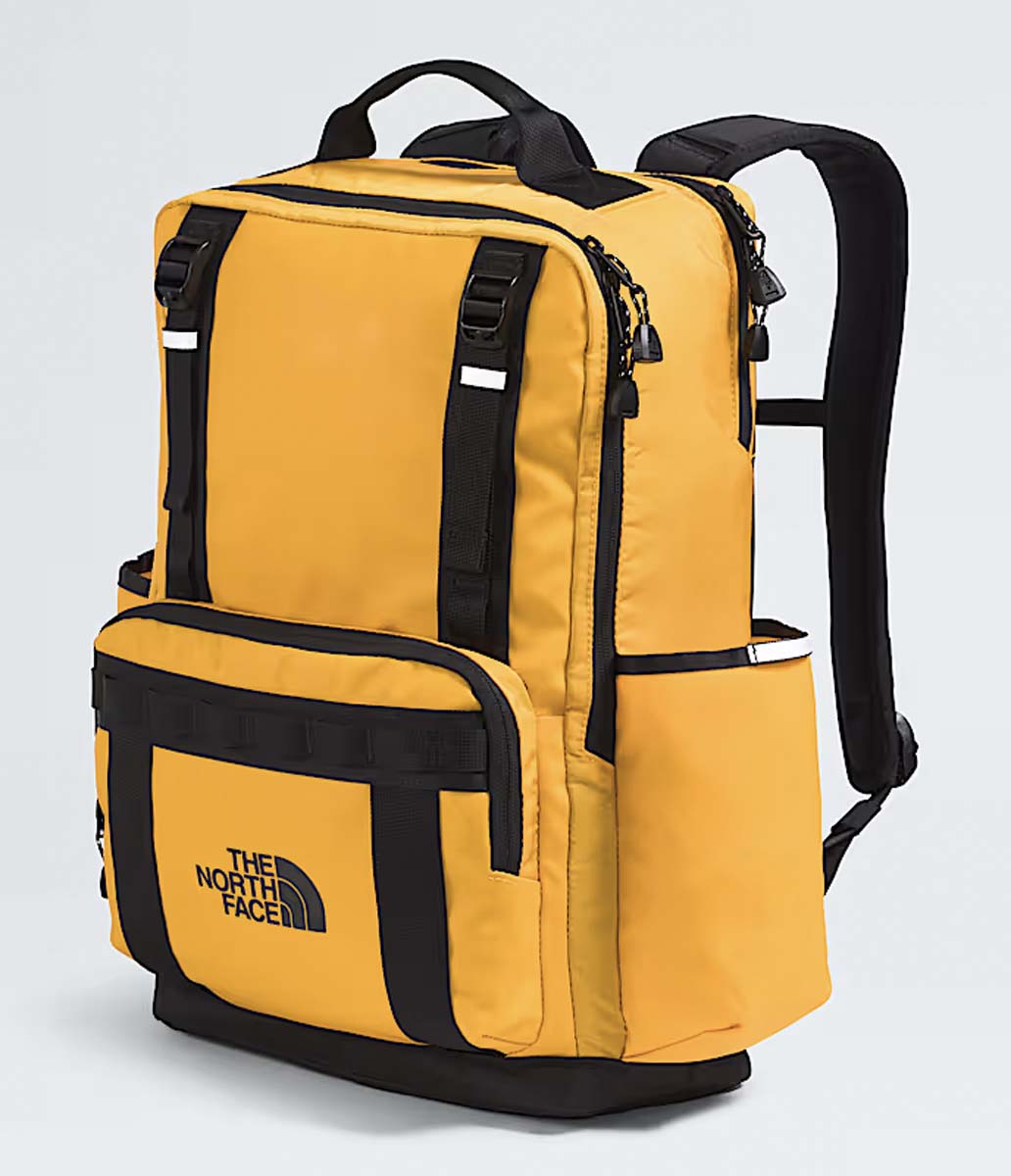 The North Face Base Camp Daypack - Lightweight Hiking Backpack for Men & Women - Durable Travel Daypack for Outdoor Adventures, Commuting & Daily Use