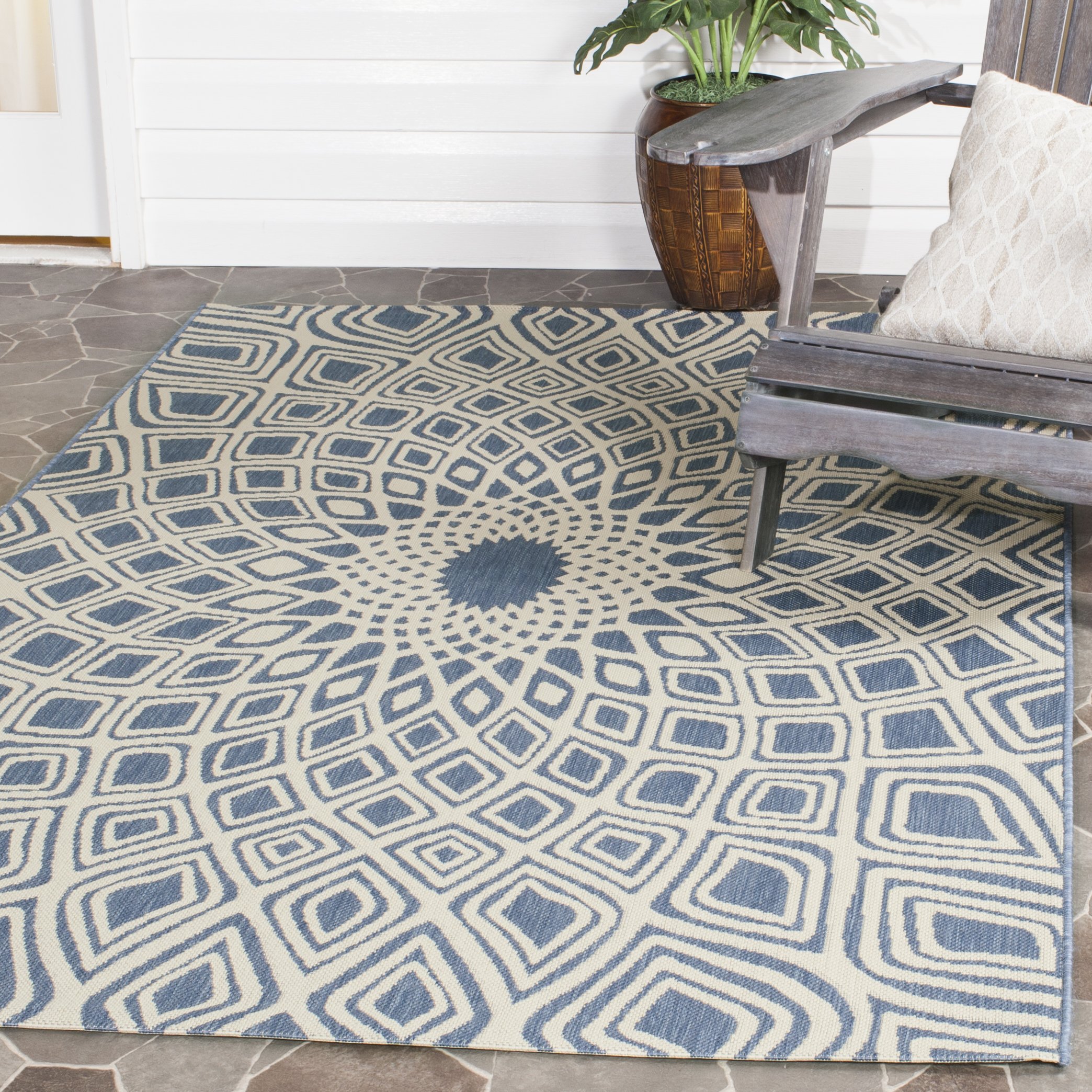 SAFAVIEH Courtyard Collection 6'7