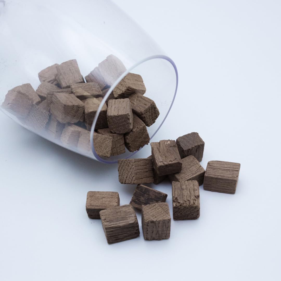 Premium French Oak Cubes for Brewing & Aging - Medium Toast 2 lbs - Enhance Wine, Spirits, Beer Flavor - Perfect for Home Brewing, Barrel Alternatives & Craft Cocktails