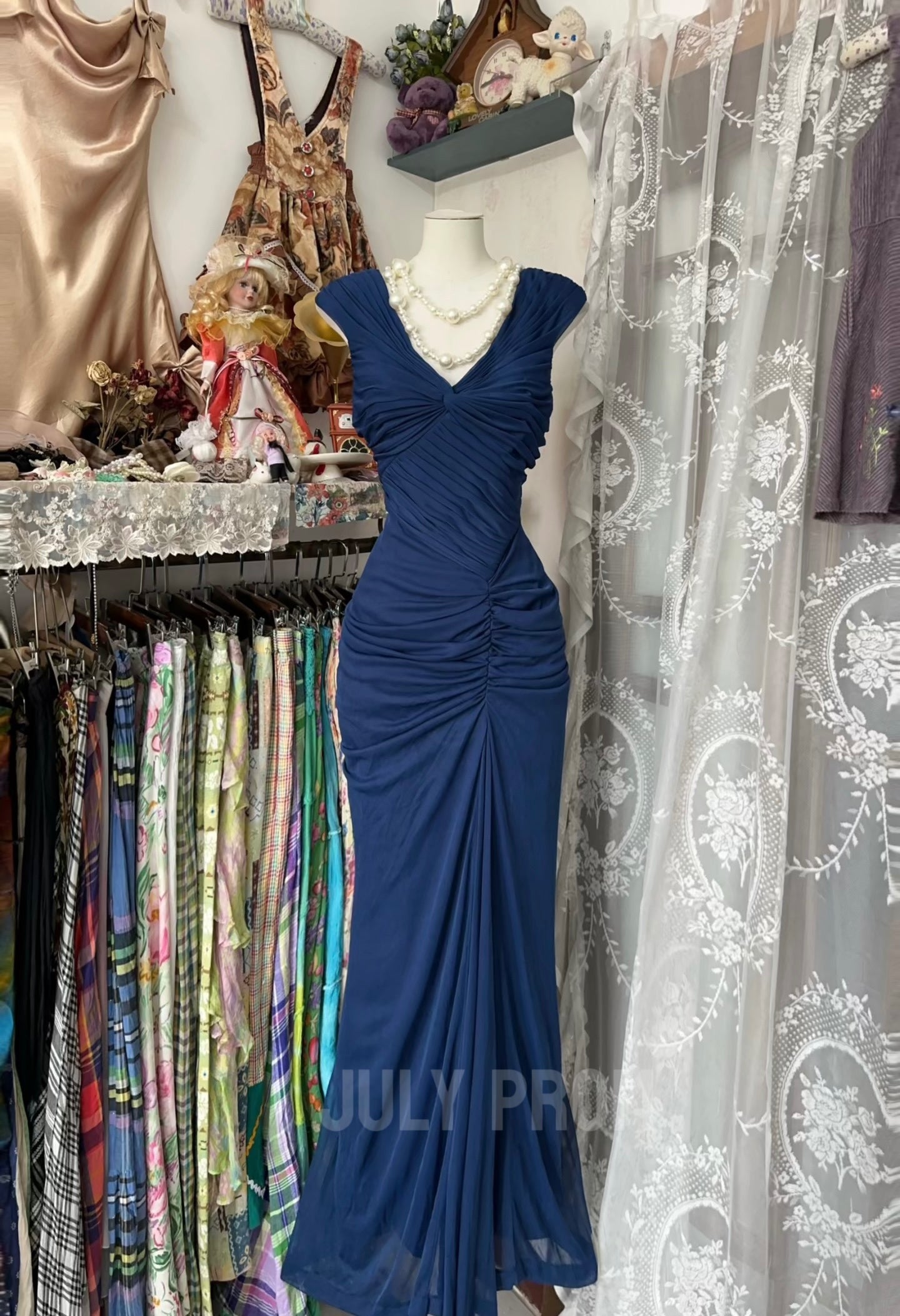 Vintage Navy Blue Mermaid Prom Dress for Women - Elegant Long Formal Evening Gown J4784 | Perfect for Homecoming, Wedding Guest, and Special Occasions