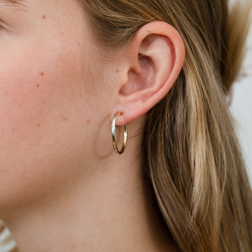 9ct White and Yellow Gold Two-Tone Double-Sided Diamond Cut 20mm Hoop Earrings for Women - Perfect for Parties, Weddings, and Everyday Elegance