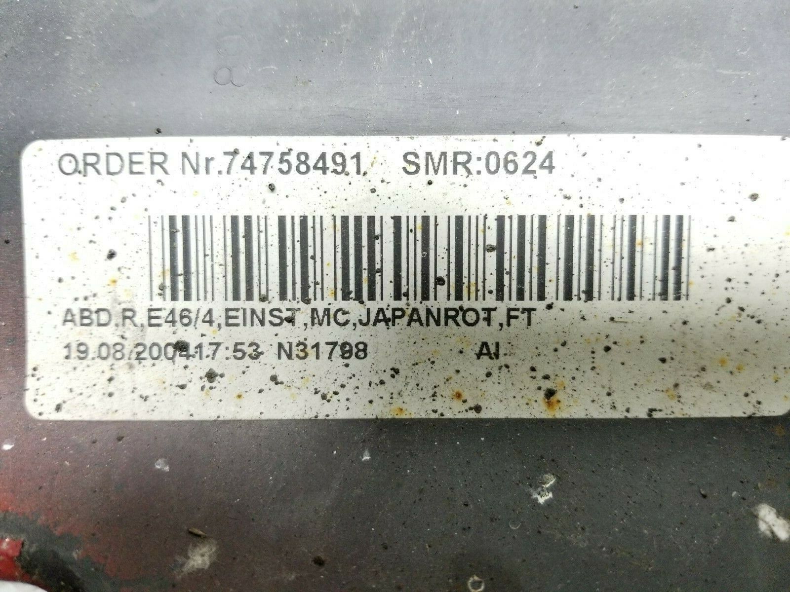 BMW E46 Sedan Right Passenger Side Rocker Panel Skirt Molding Trim OEM Replacement Part - Perfect for Body Repair & Restoration Projects