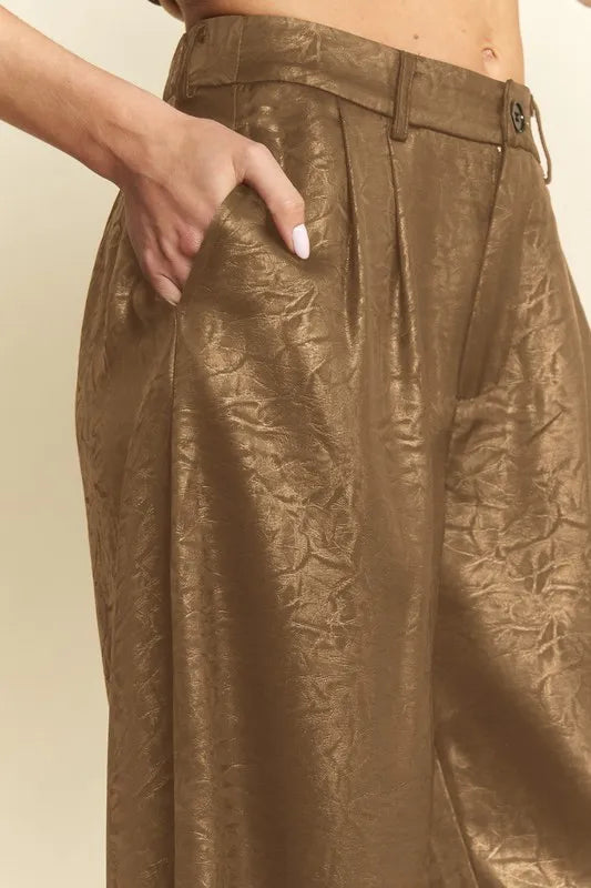Stylish Olive Crinkled Textured Wide Leg Resort Pants for Women - Comfortable Vacation & Beach Wear for Summer Travel