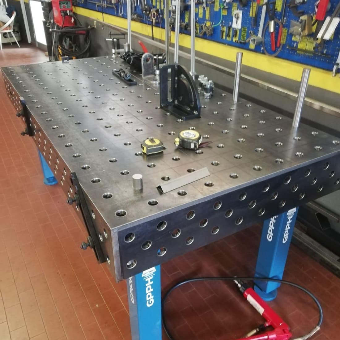 Professional Shop Chassis Table - Heavy Duty Workbench for Automotive & DIY Projects | Perfect for Garage, Workshop & Home Repair Use