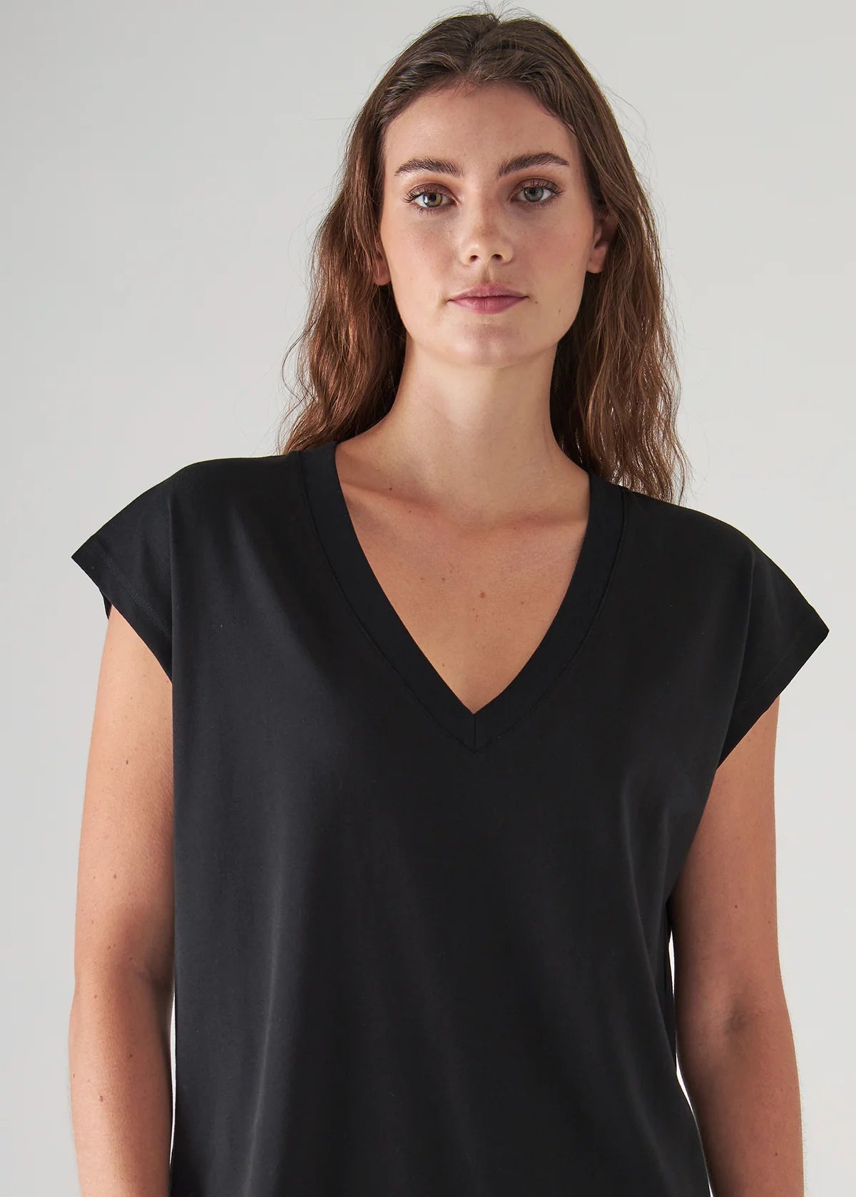 Short Sleeve Iconic V-Neck Dolman Tee - Women's Casual Loose Fit T-Shirt for Everyday Wear, Outfits & Layering