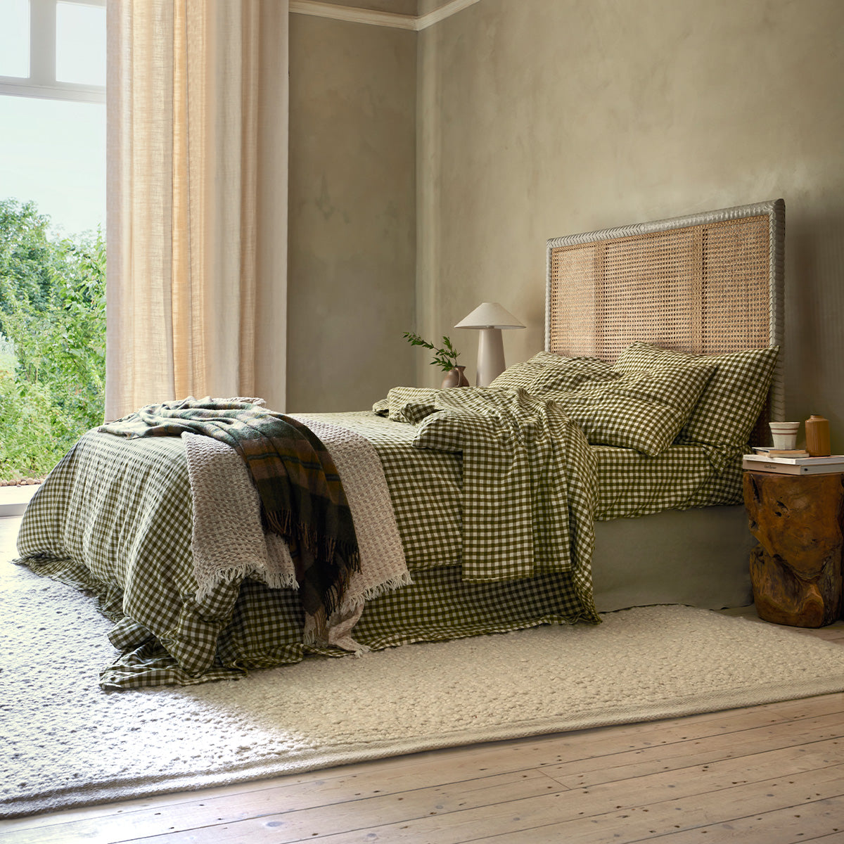 Botanical Green Gingham 100% Linen Duvet Cover Set - Breathable & Soft Bedding for All Seasons - Perfect for Master Bedroom, Guest Room & Vacation Homes
