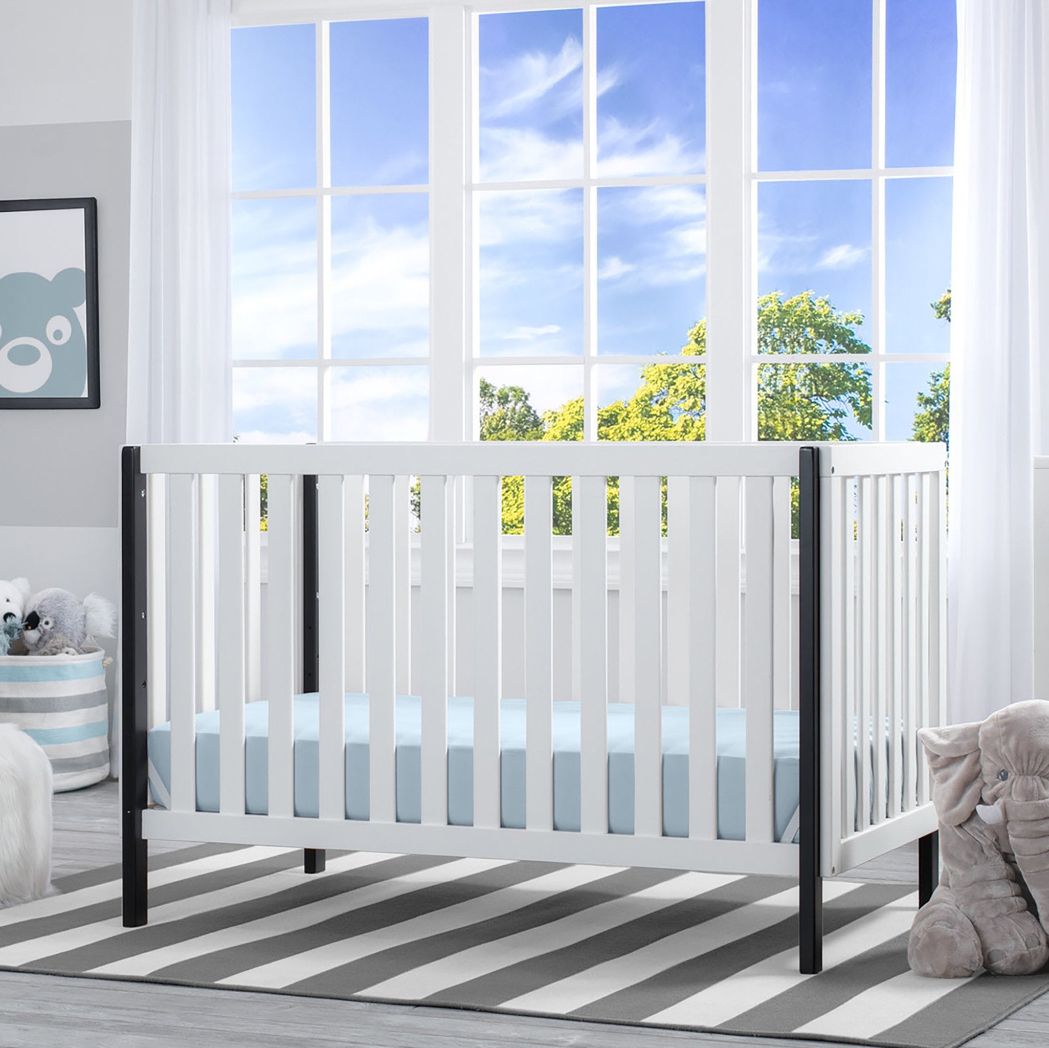 Milo 3-in-1 Convertible Baby Crib - White Wooden Nursery Bed with Toddler Rail & Daybed Conversion - Perfect for Newborns to Toddlers in Modern Nursery Rooms