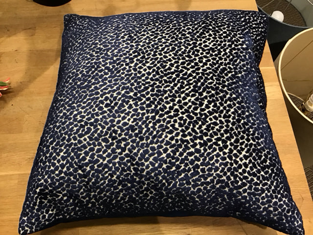Blue and White Leopard Print Decorative Throw Pillow Covers - Soft Bohemian Style Cushion Covers for Sofa, Bed, Living Room, Nursery Decor