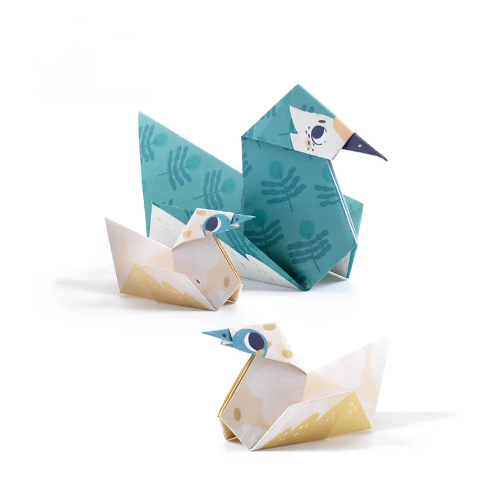 Djeco Easy Origami Kit for Beginners - Fun Family Activity with 30 Animal Paper Folding Projects | Perfect for Kids Arts & Crafts, Classroom Activities, and Creative Gift Ideas