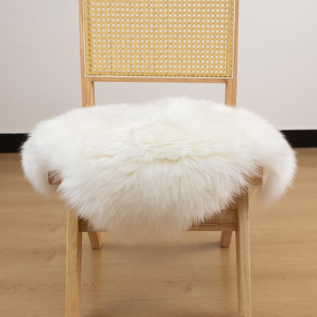 Premium Sheepskin Chair Cushion 18x18 Inch - Non-Slip Back, Genuine Fur, Natural Wool Seat Pad - Soft & Luxurious for Home, Office, Restaurant - Ivory White (Pack of 1) | Perfect for Ergonomic Support & Stylish Decor