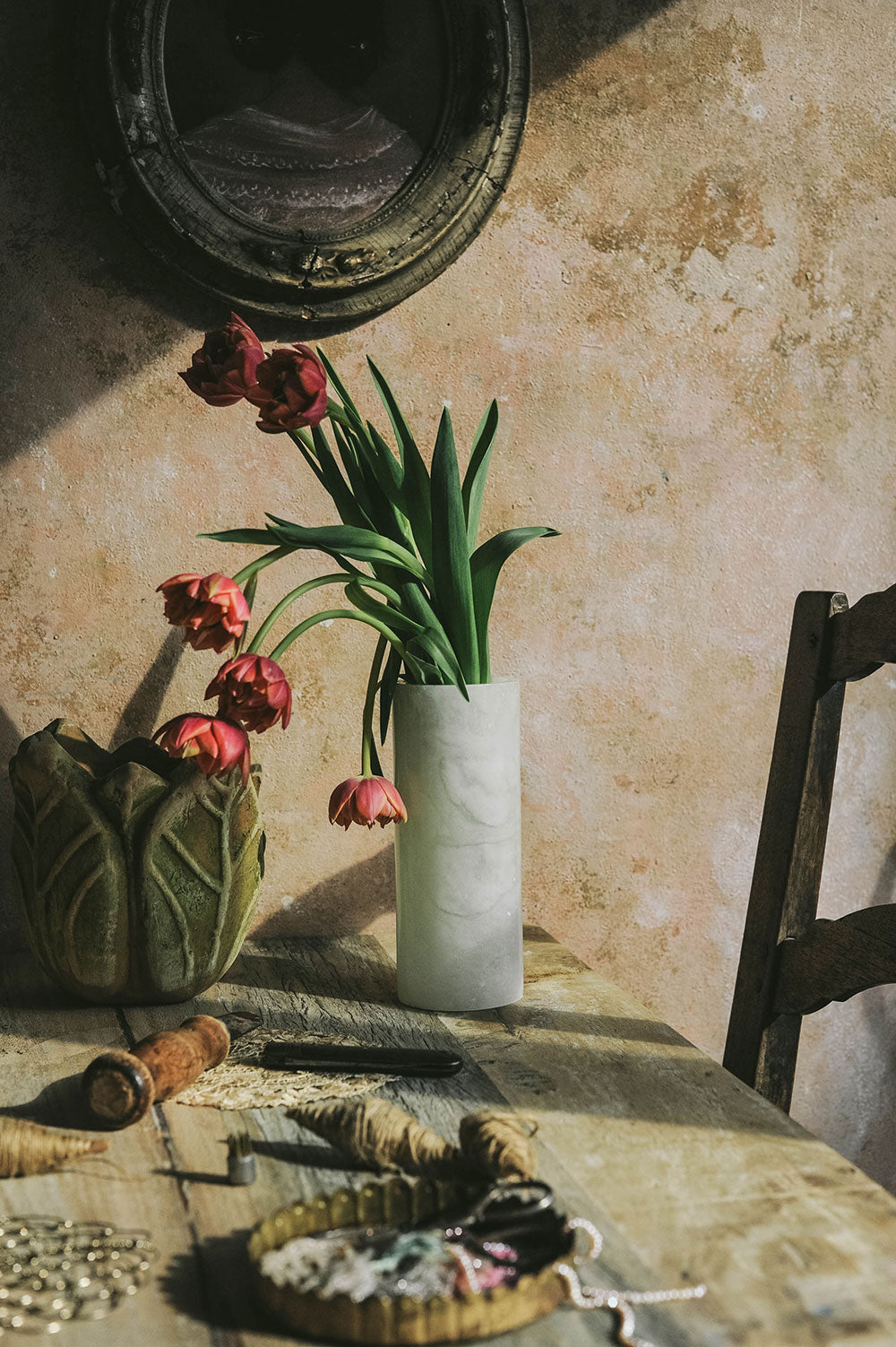 Elegant Tall Alabaster Vase for Home Decor - Perfect for Living Room, Dining Table & Wedding Centerpieces