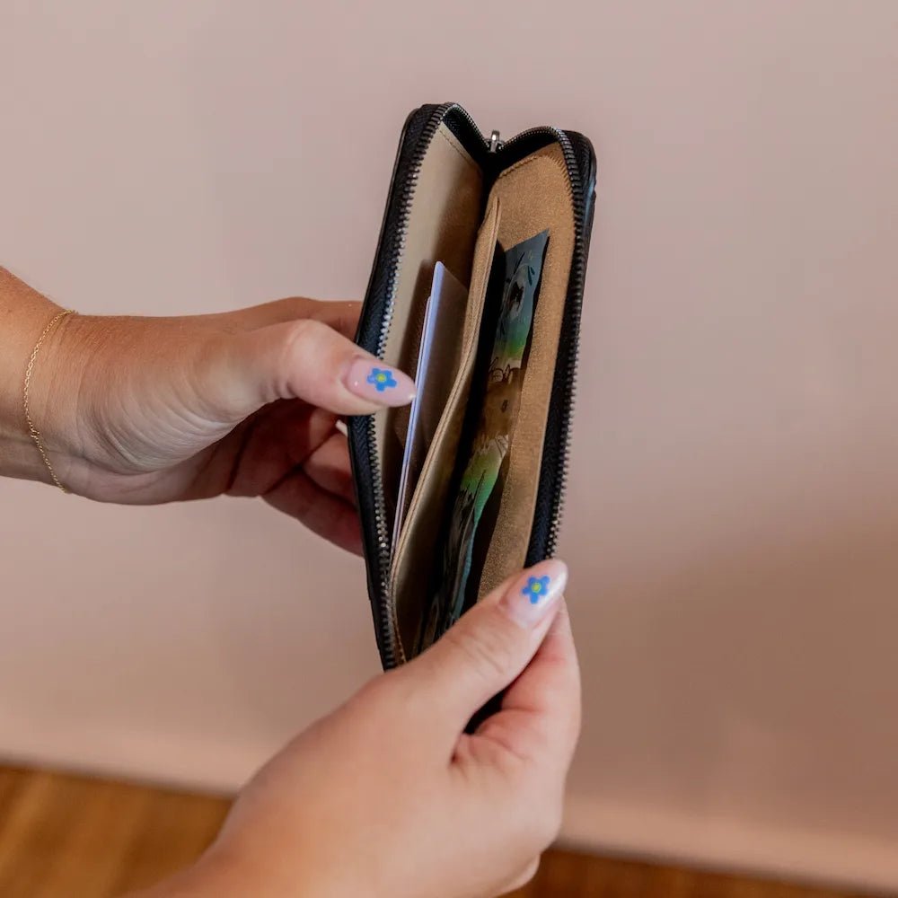 Slimline Leather Wallet for Men - Minimalist RFID Blocking Bifold Wallet - Black | Perfect for Everyday Carry, Travel & Business