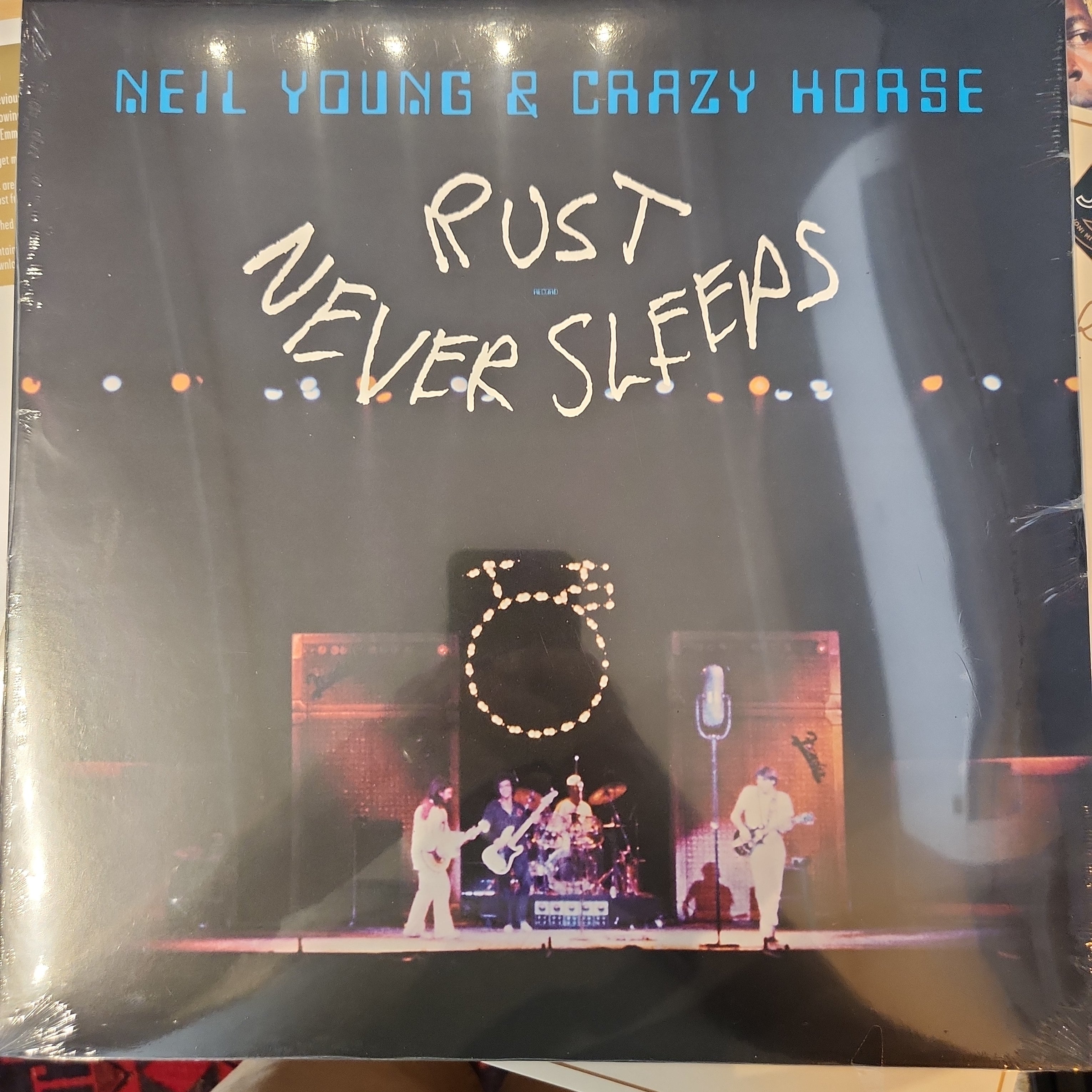 Neil Young & Crazy Horse - Rust Never Sleeps Vinyl LP Record | Classic Rock Music Album for Collectors & Audiophiles | Perfect for Home Listening & Music Enthusiasts