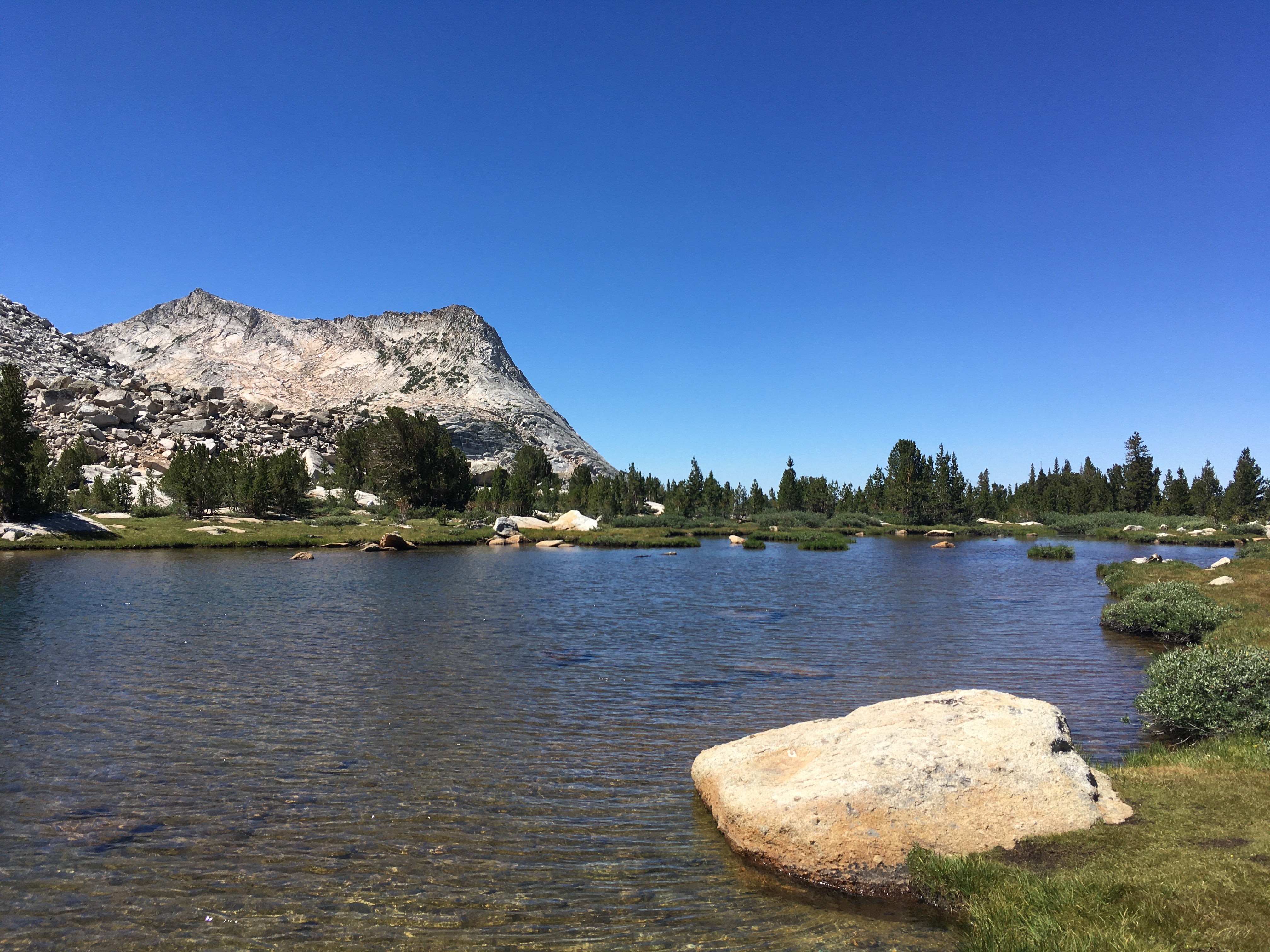 Best Lightweight Backpacking Gear for Yosemite National Park - Vogelsang High Sierra Camp Essentials | Hiking & Camping Equipment