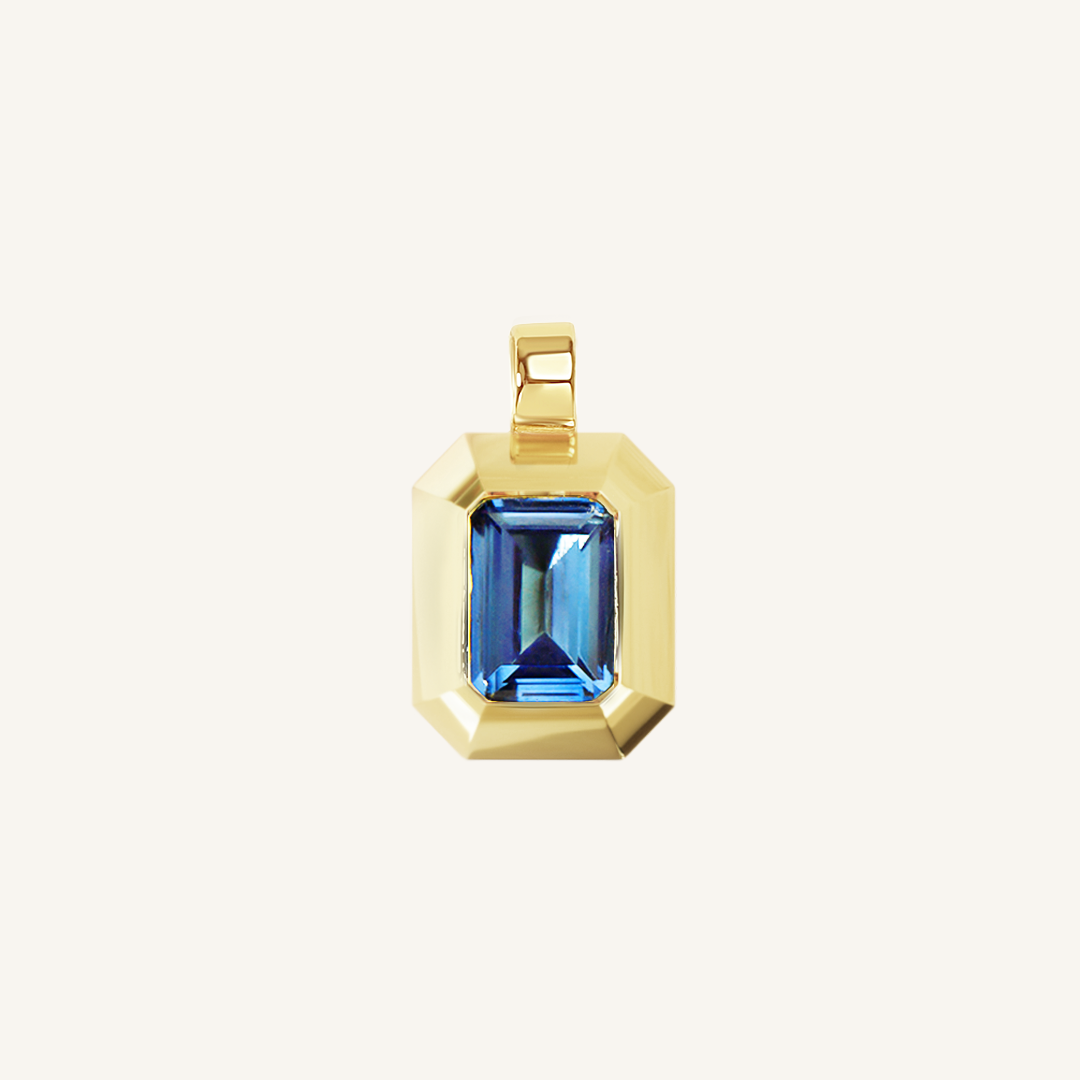 Elegant Royal Pendant Necklace - 18K Gold Plated Luxury Jewelry for Women - Perfect for Weddings, Parties & Special Occasions