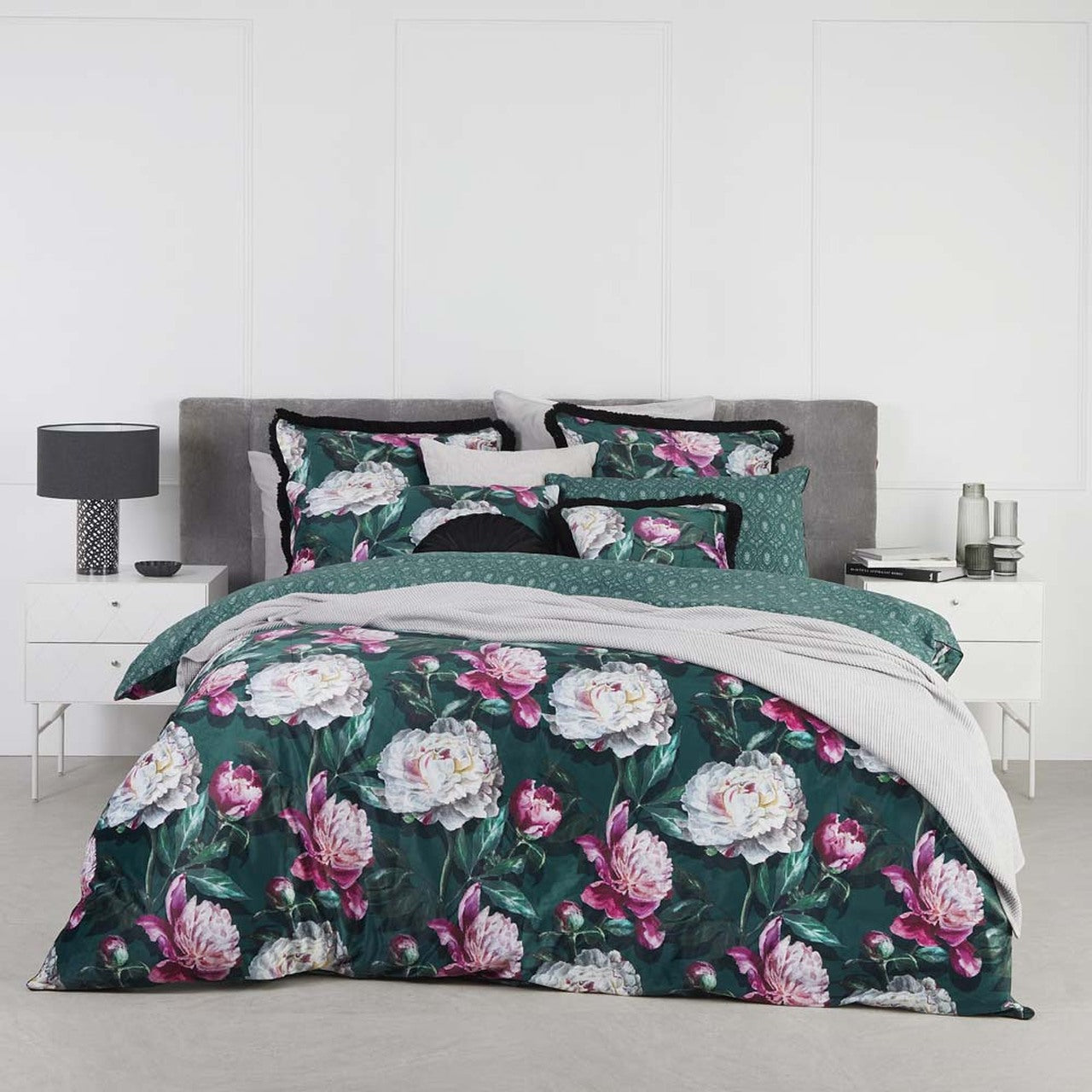 Elsa Jewel Quilt Cover Set - Luxury Bedding by Logan & Mason Platinum - Perfect for Master Bedroom, Guest Room & Hotel Decor