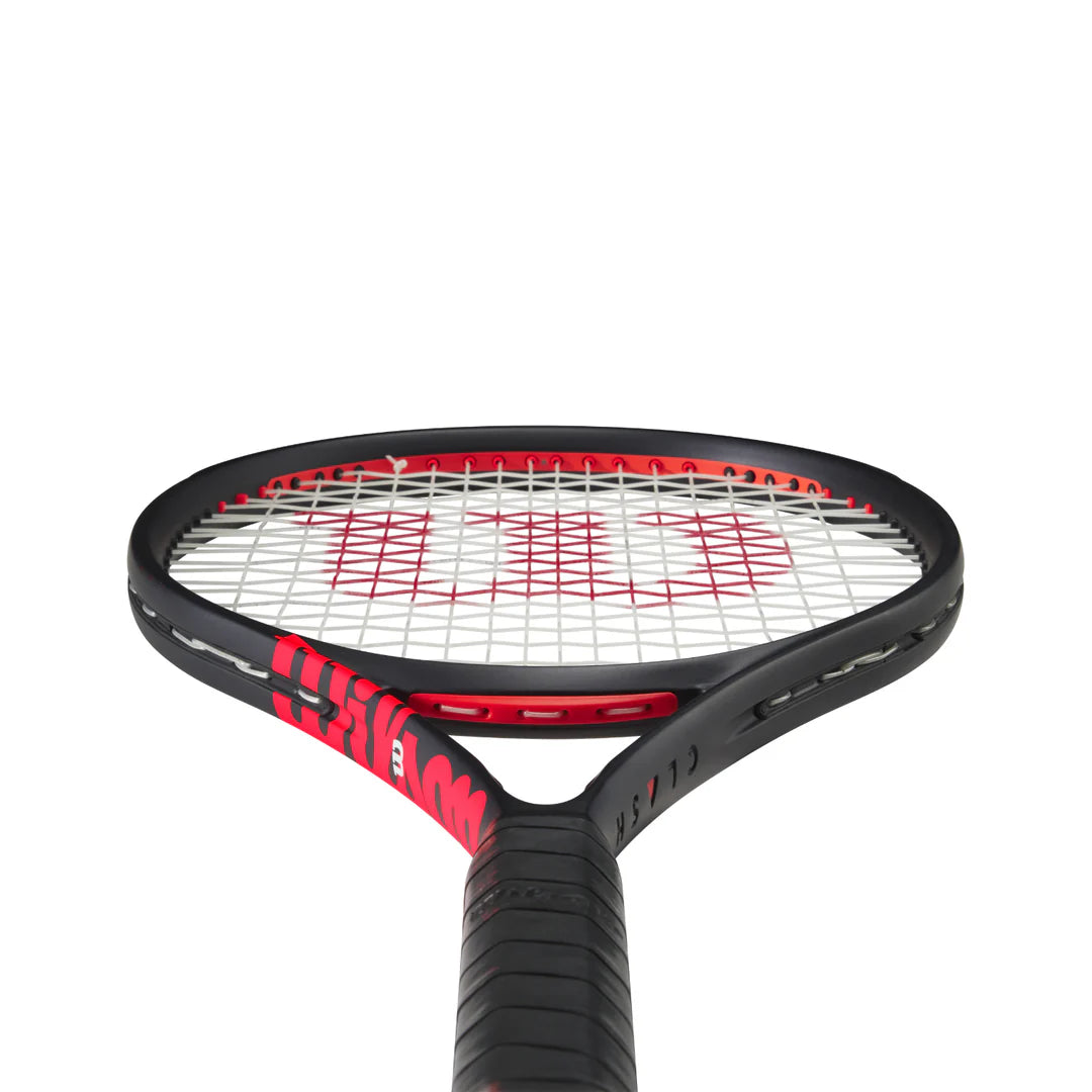 Wilson Clash 100 Pro v3 Tennis Racket - Carbon Fiber Tennis Racquet for Advanced Players | Perfect for Competitive Matches & Training Sessions