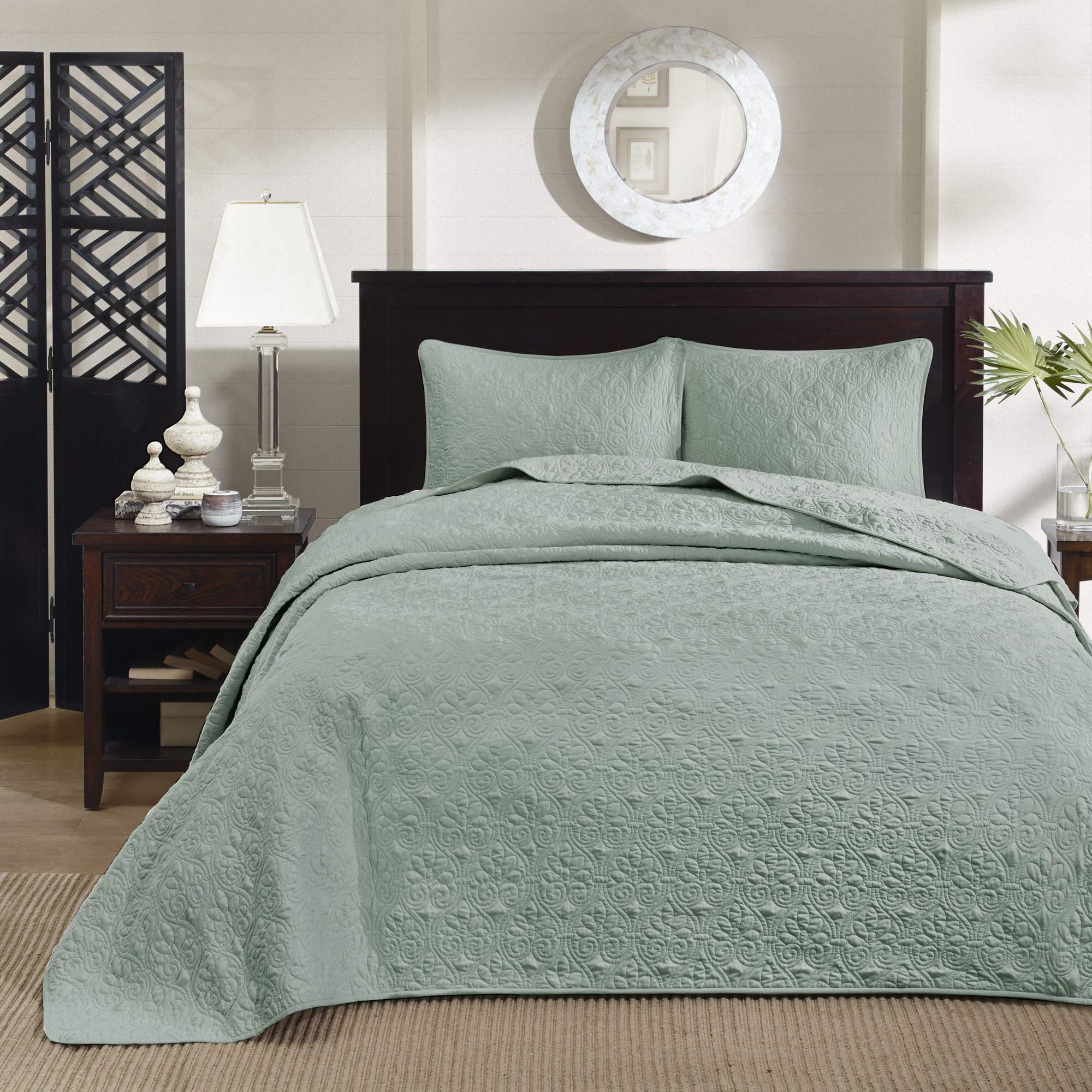 Madison Park Quebec King Size Quilt Set - Ultra Soft Microfiber Bedding, 3-Piece Seafoam Damask Pattern - Perfect for Master Bedroom, Guest Room & Cozy Home Decor