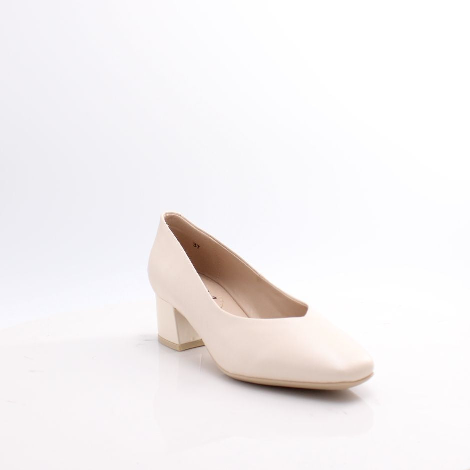 22118 CAPRICE 25 - Premium Quality Women's Fashion Shoes for Casual Wear & Everyday Comfort