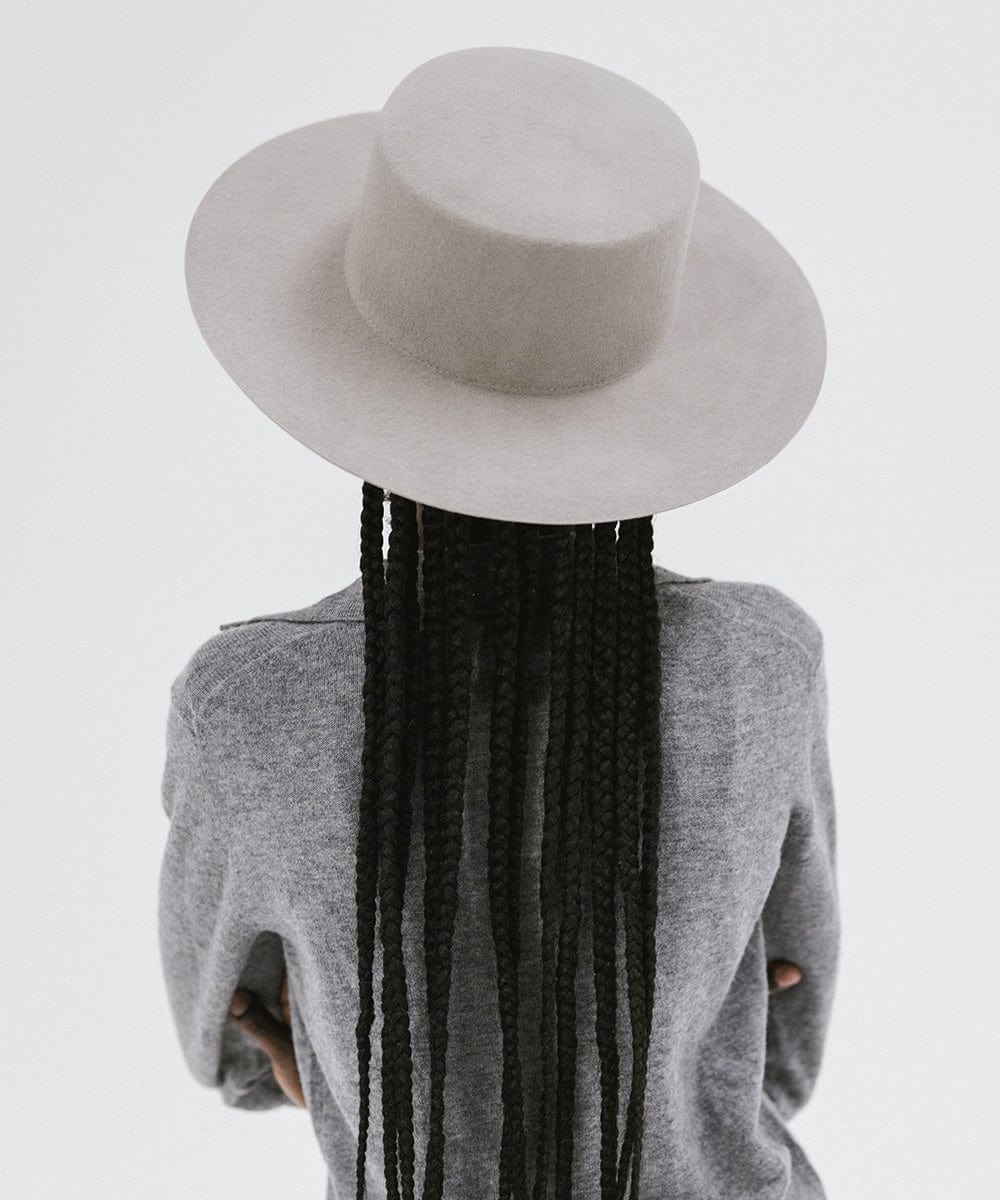 Stylish Dahlia Boater Hat for Women - Summer Straw Sun Hat with Wide Brim - Perfect for Beach, Garden Parties & Outdoor Events