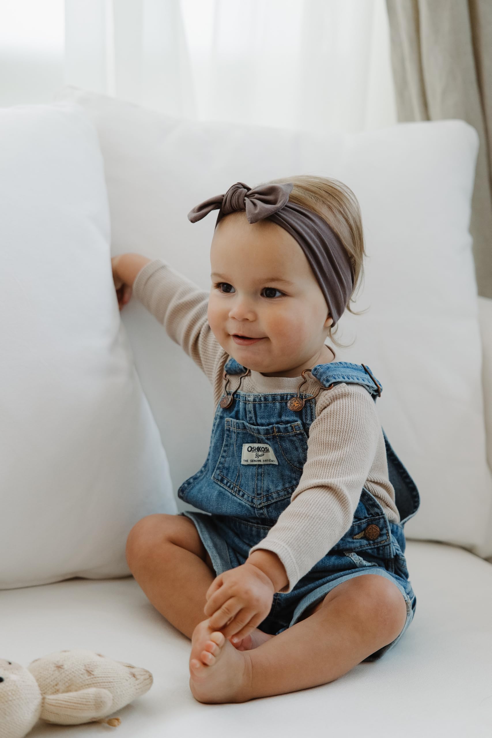 Premium Soft Stretchy Bamboo Headbands for Baby Girls, Newborns & Toddlers - Neutral Brown Baby Bows | Gentle Hair Accessories for Everyday Wear, Photo Shoots & Special Occasions