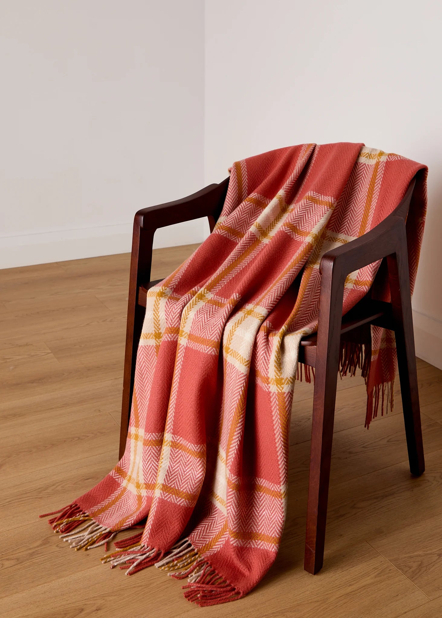 Premium Foxford Cashmere & Lambswool Throw Blanket - Soft Luxurious Macha Green Wrap for Sofa, Bed & Travel - Cozy Winter Gift for Women & Men