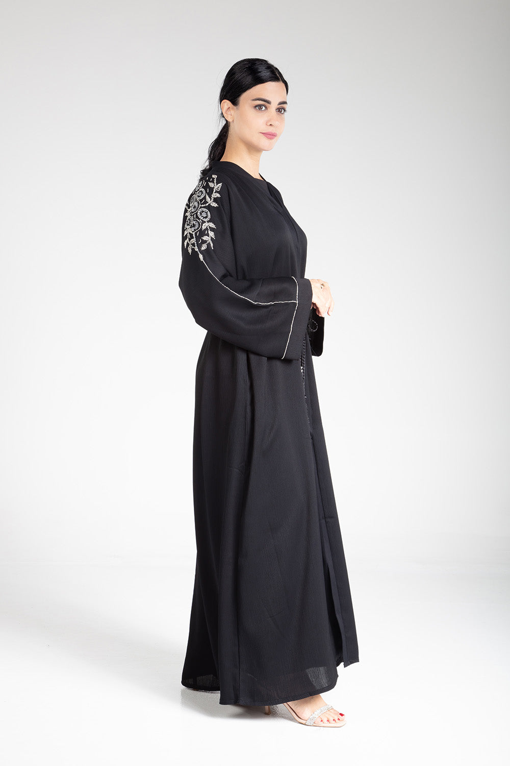 Elegant Black Floral Open Abaya for Women - Modest Muslim Prayer Dress, Evening Wear & Special Occasions